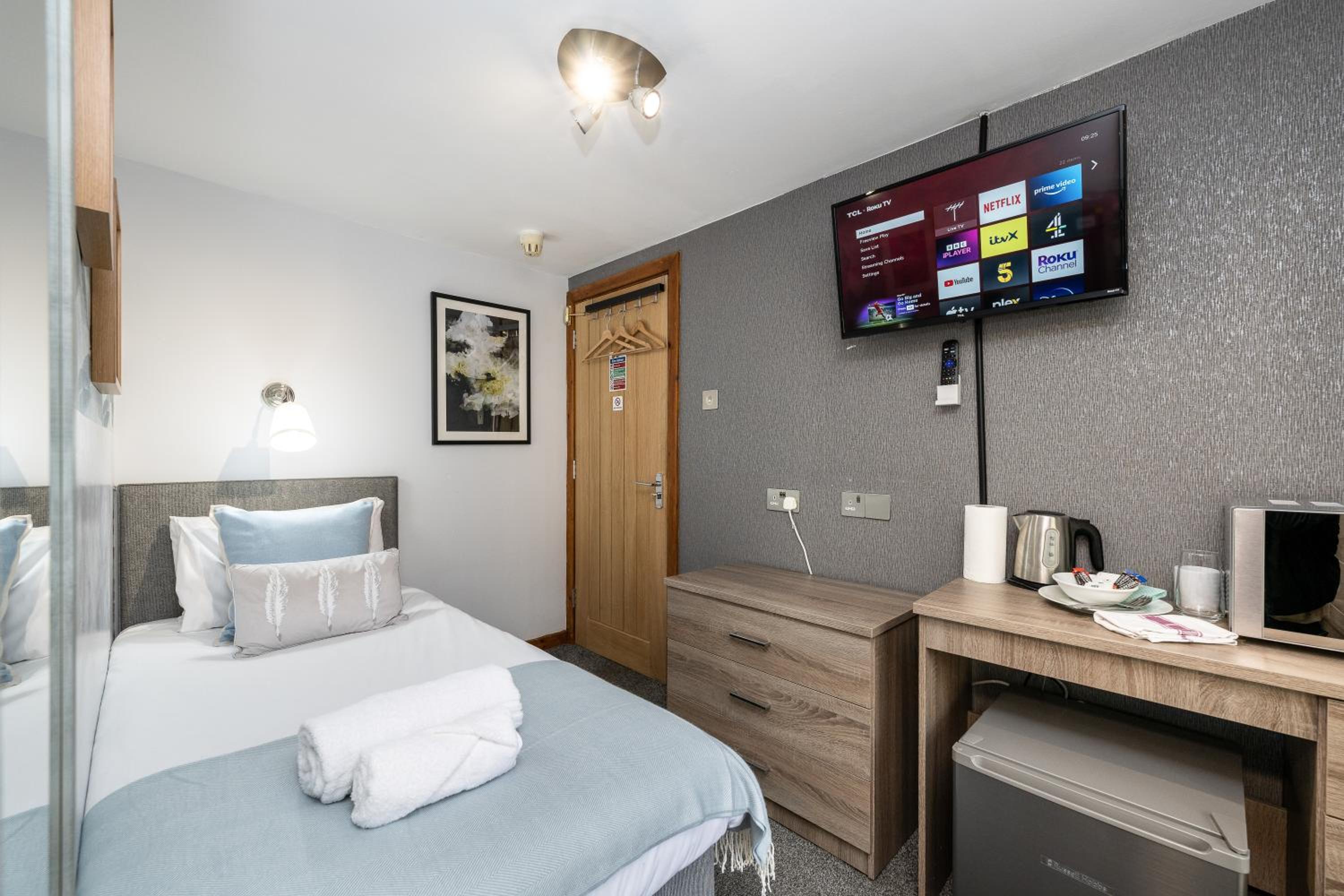 New Lodge Rooms- with Free Parking