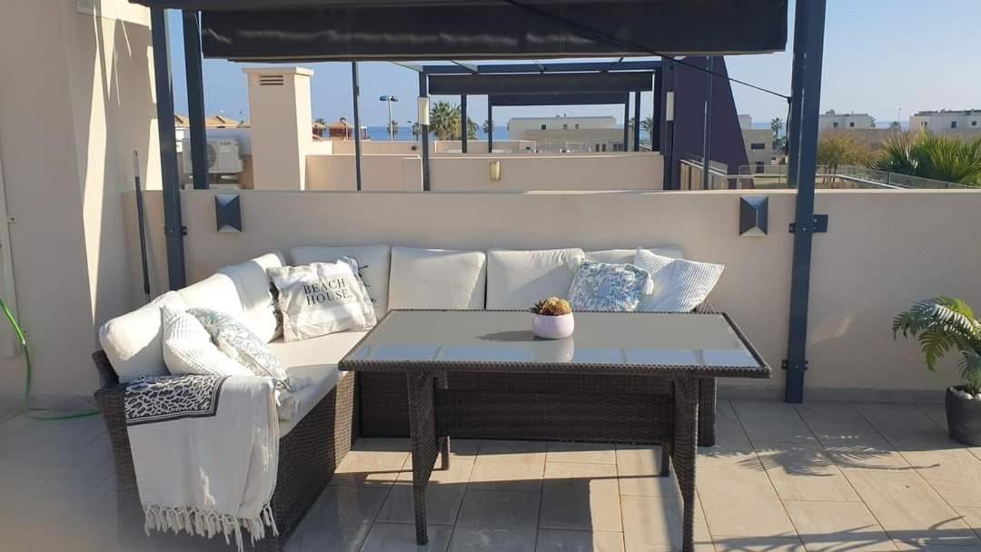 Higuericas Costa 222 Härlig takterrass med havsutsikt - Pool och 250m till stranden photo 4