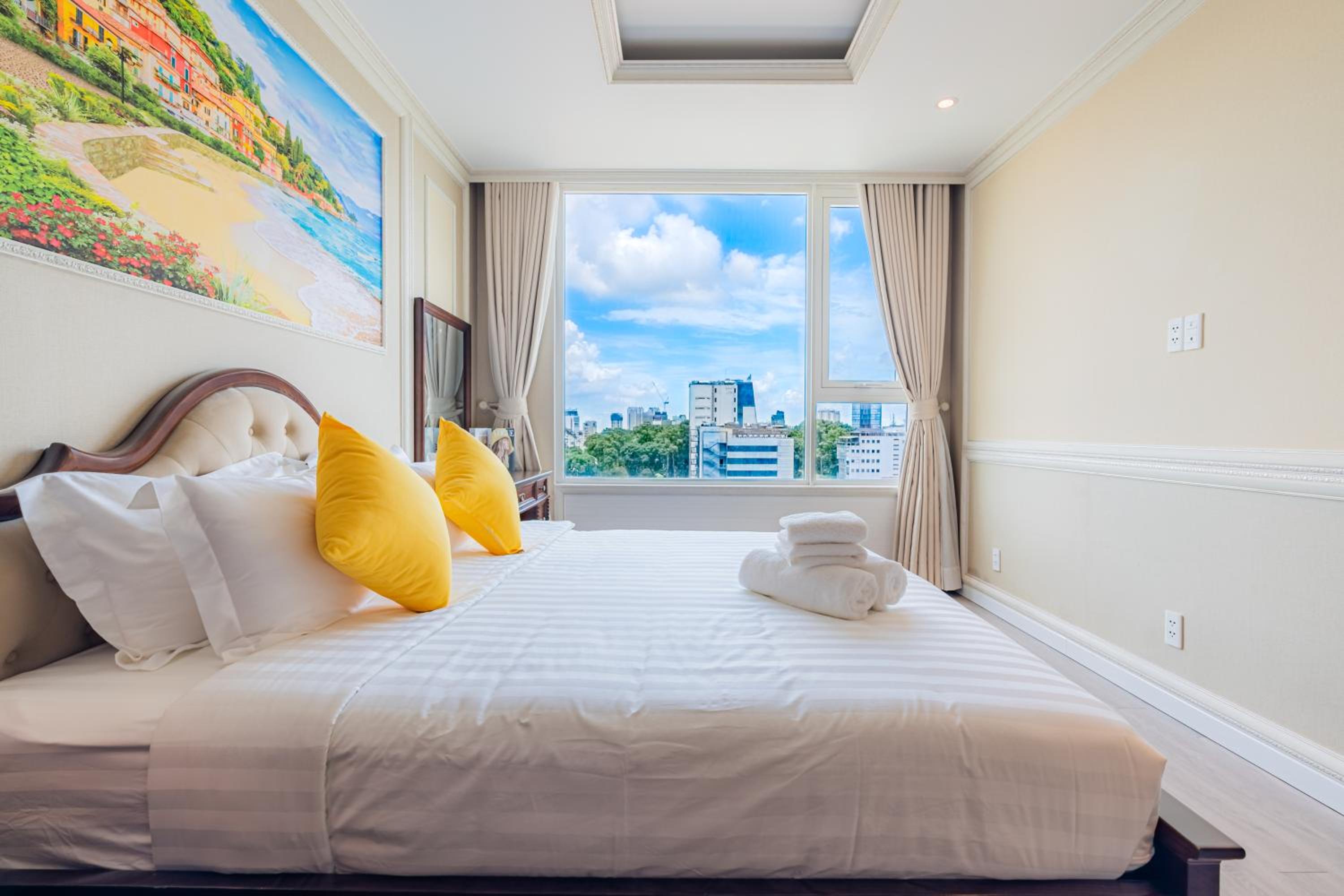 Léman Luxury Apartment District 3 HCMC