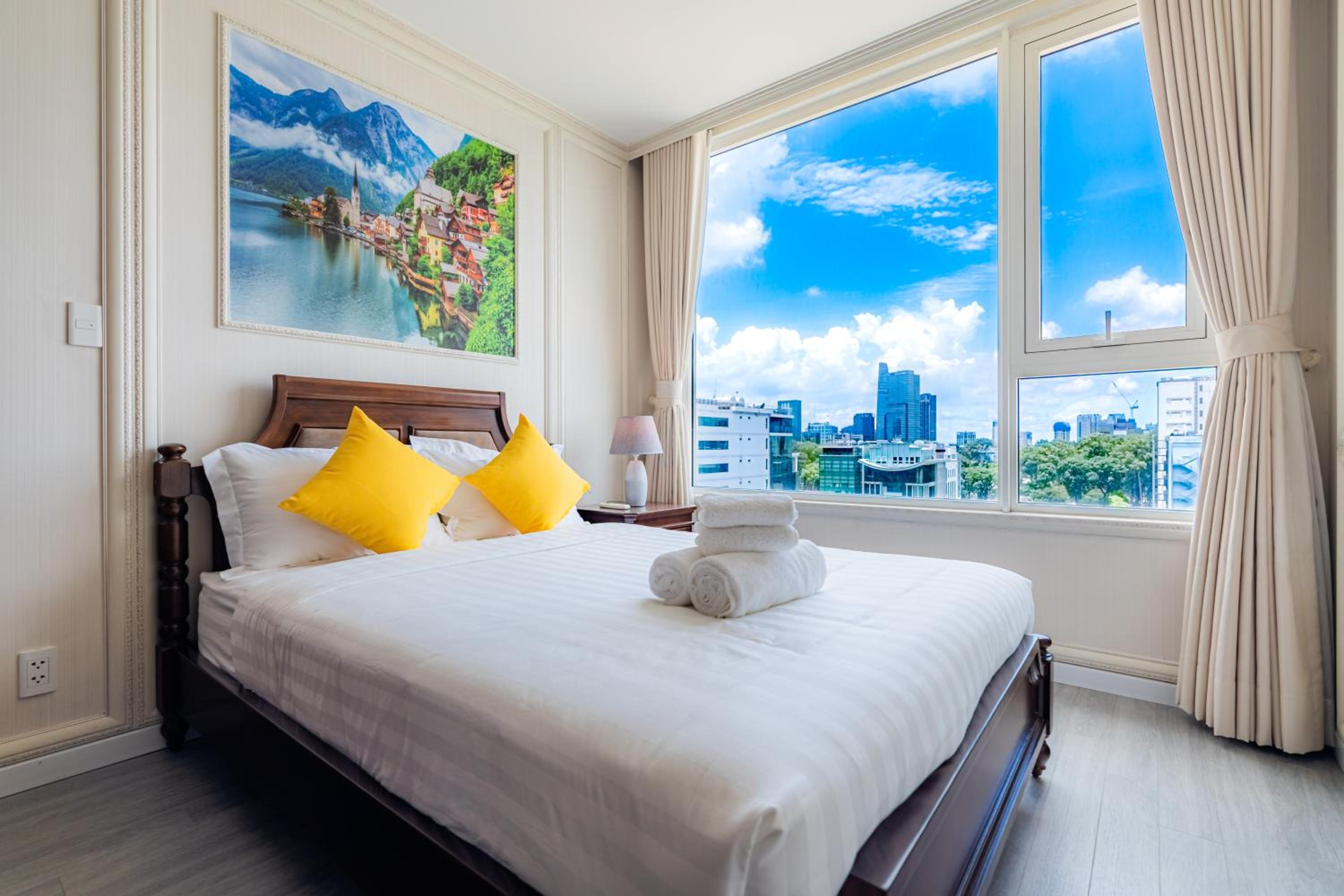 Léman Luxury Apartment District 3 HCMC