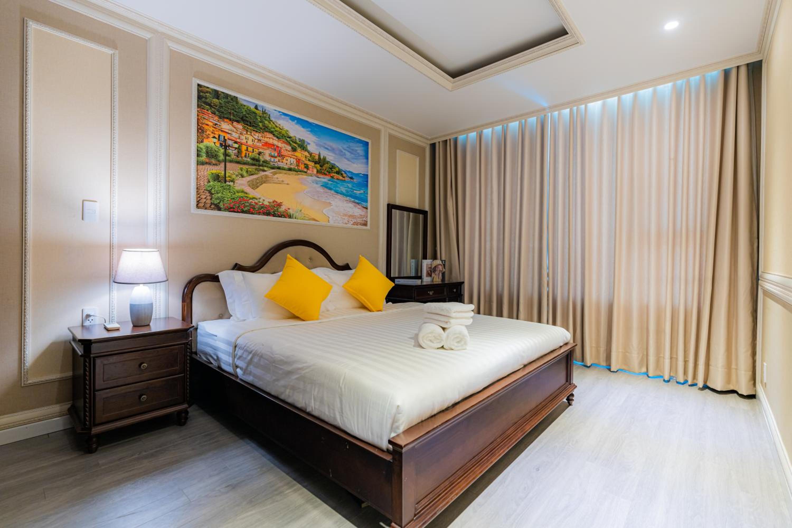 Léman Luxury Apartment District 3 HCMC