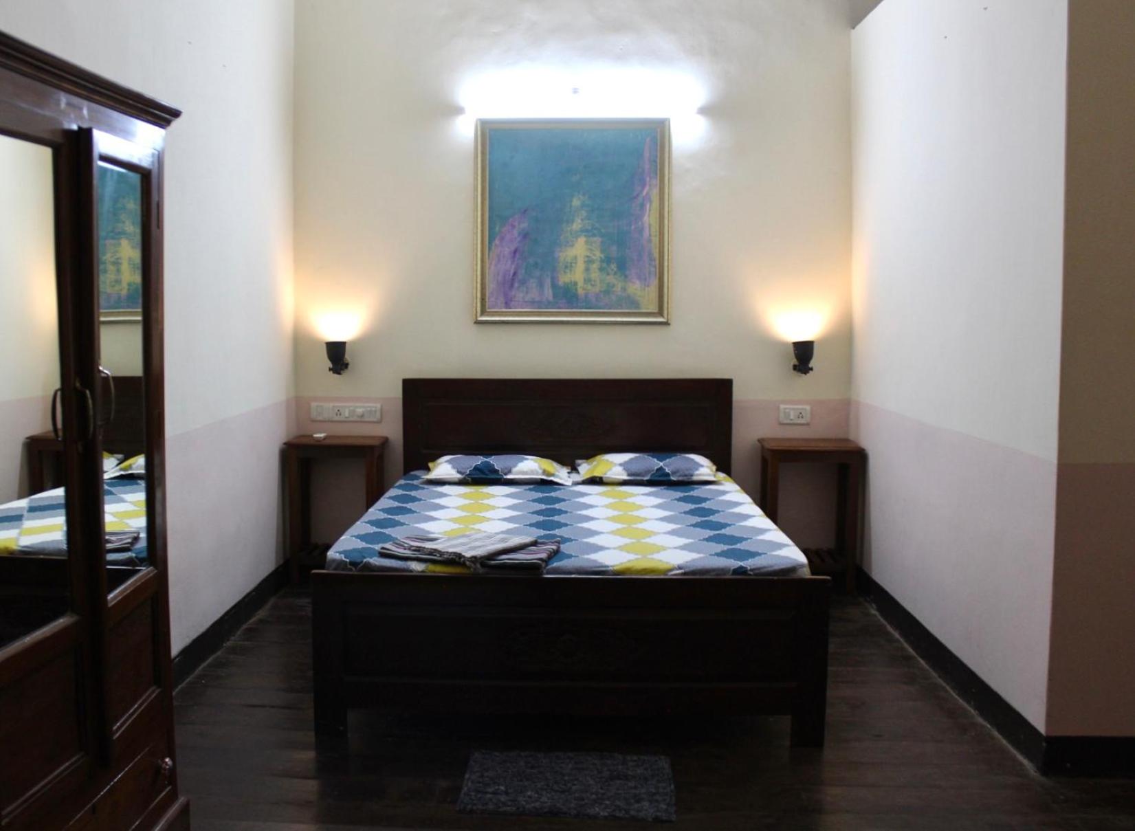 Royal Phoenix Inn - Heritage Stay in Fontainhas, Panjim view 4