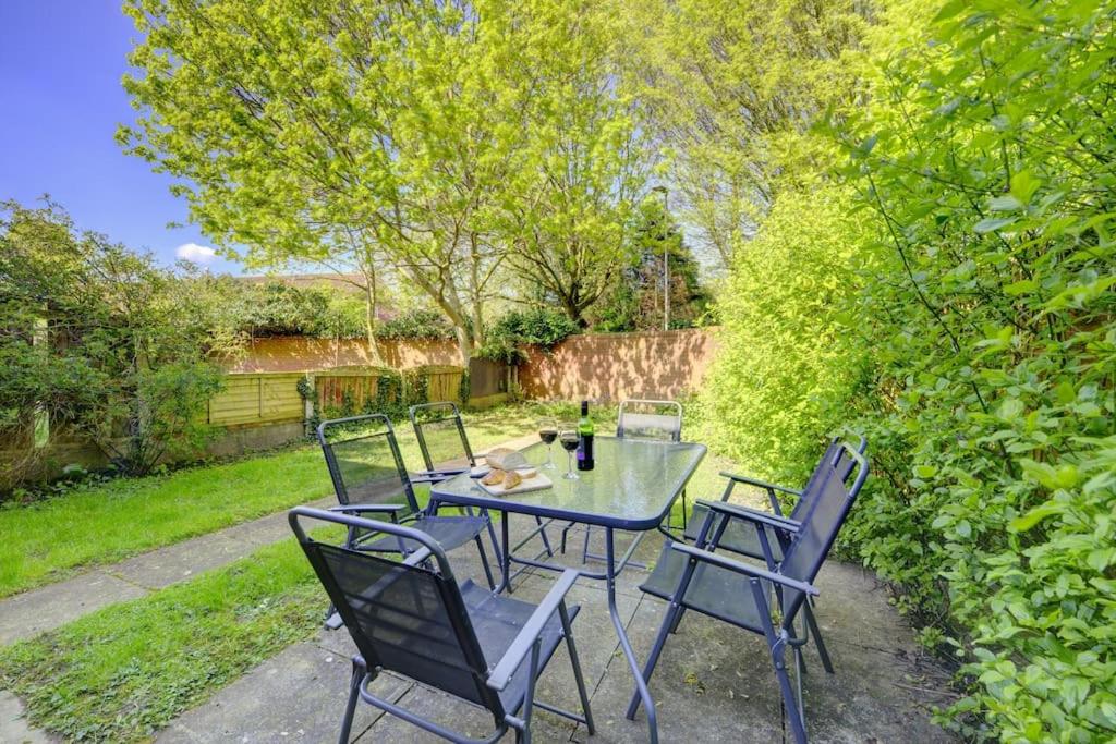 Park View - sleeps 7 great for 5 contractors view 3