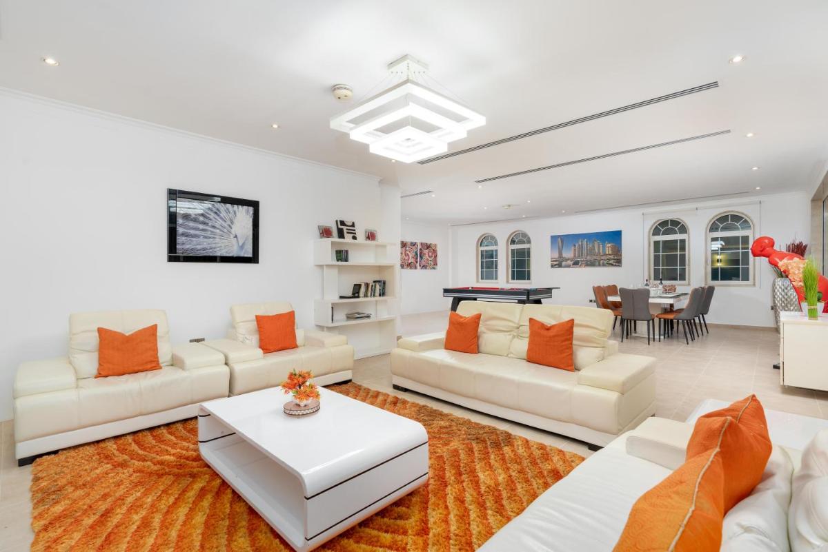 Dubai Marina Villa up 20 guest huge Private Pool