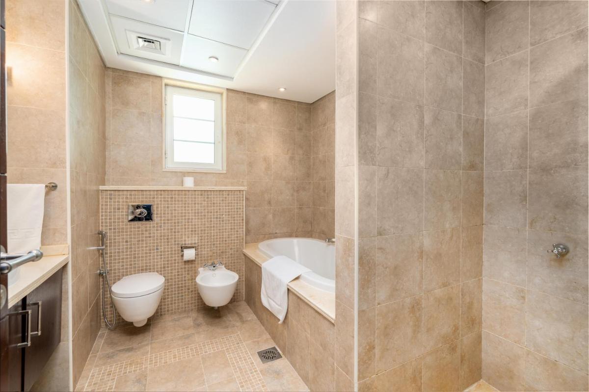 Dubai Marina Villa up 20 guest huge Private Pool