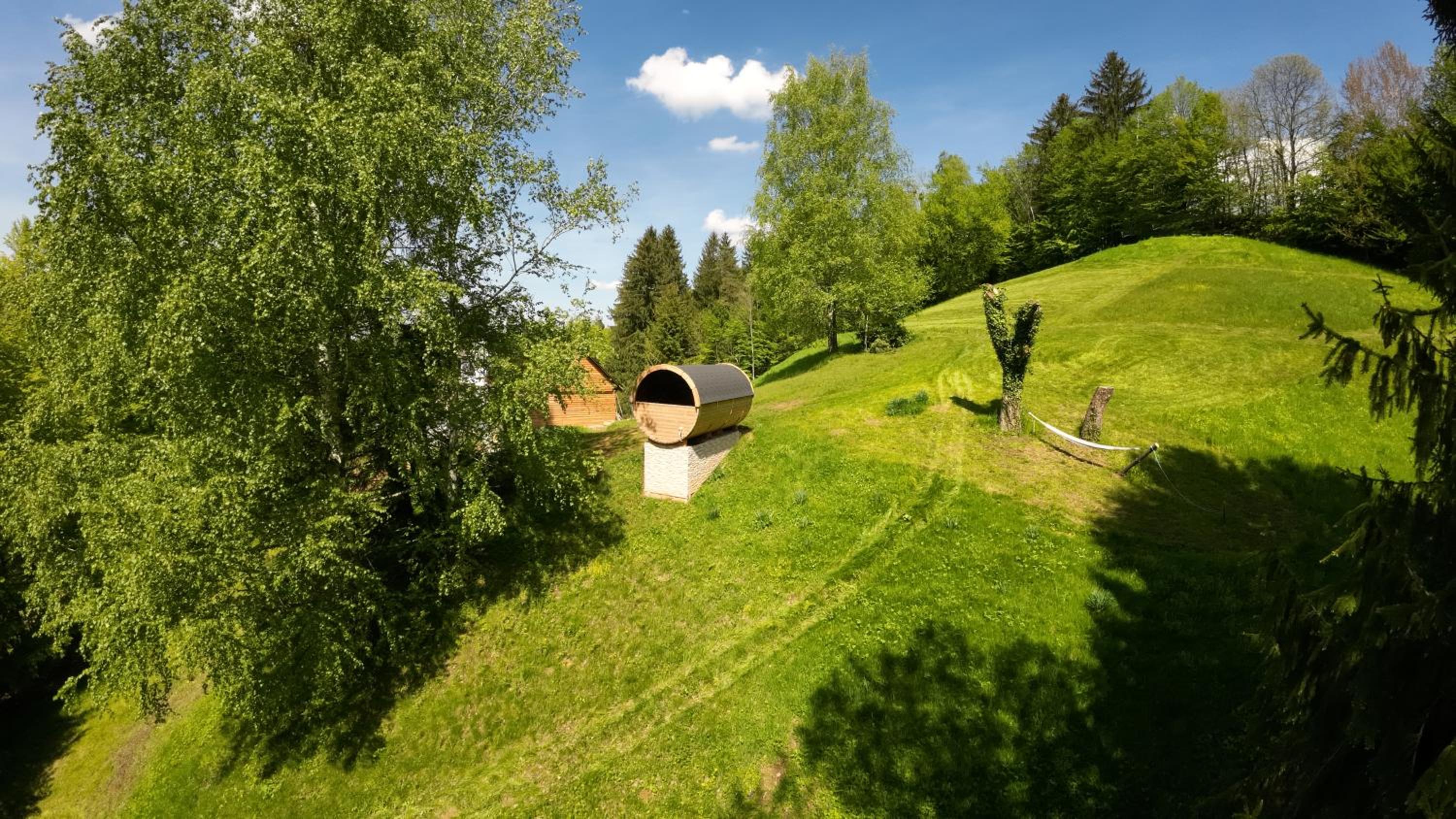 Ferienhaus auf 7 ha Alleinlage - Pool,Whirlpool, Sauna - Das Refugium Südsteiermark
