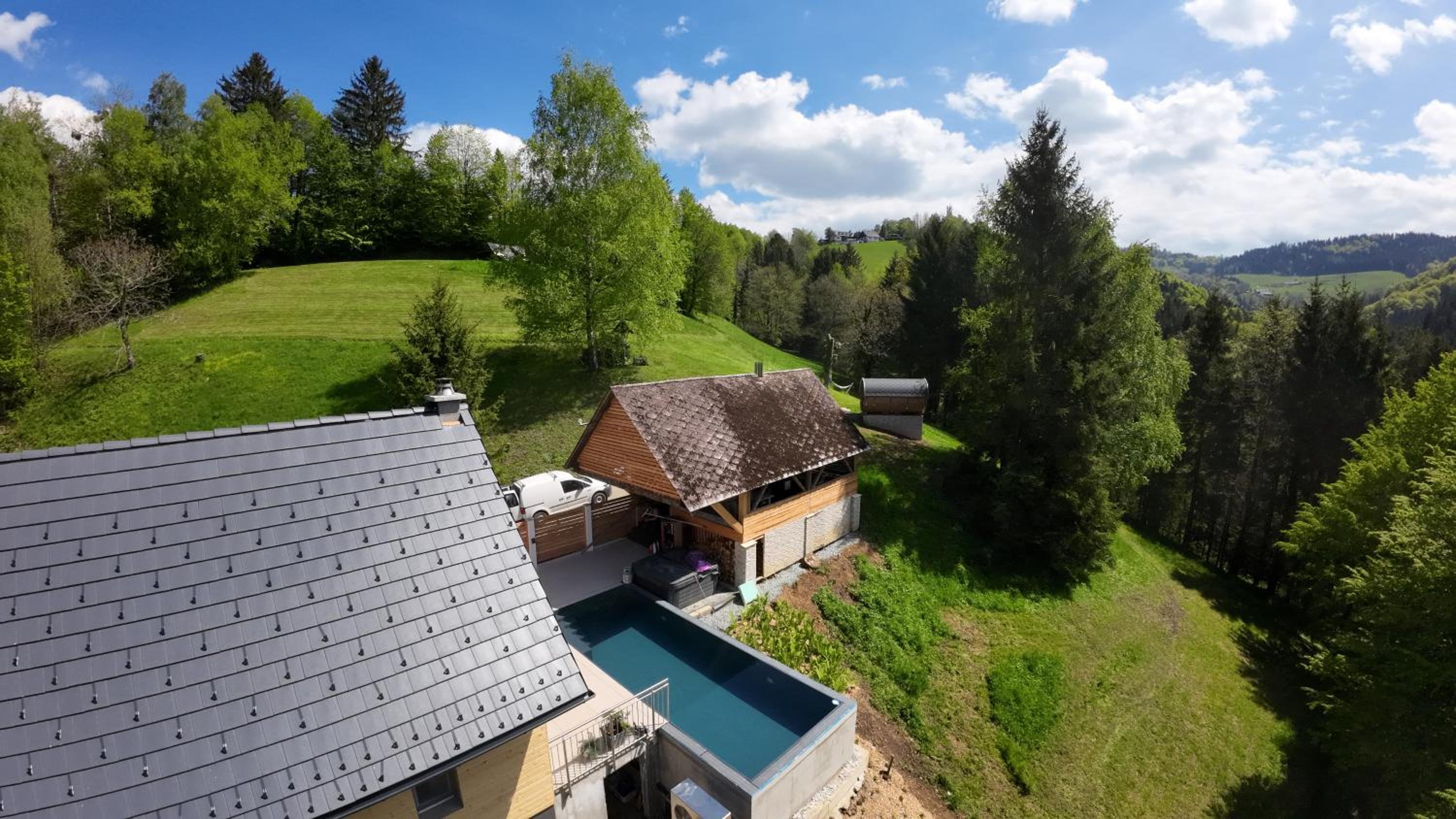 Ferienhaus auf 7 ha Alleinlage - Pool,Whirlpool, Sauna - Das Refugium Südsteiermark