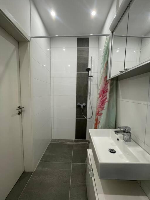 Exklusive Flughafen-Messe Apartment nähe Düsseldorf
