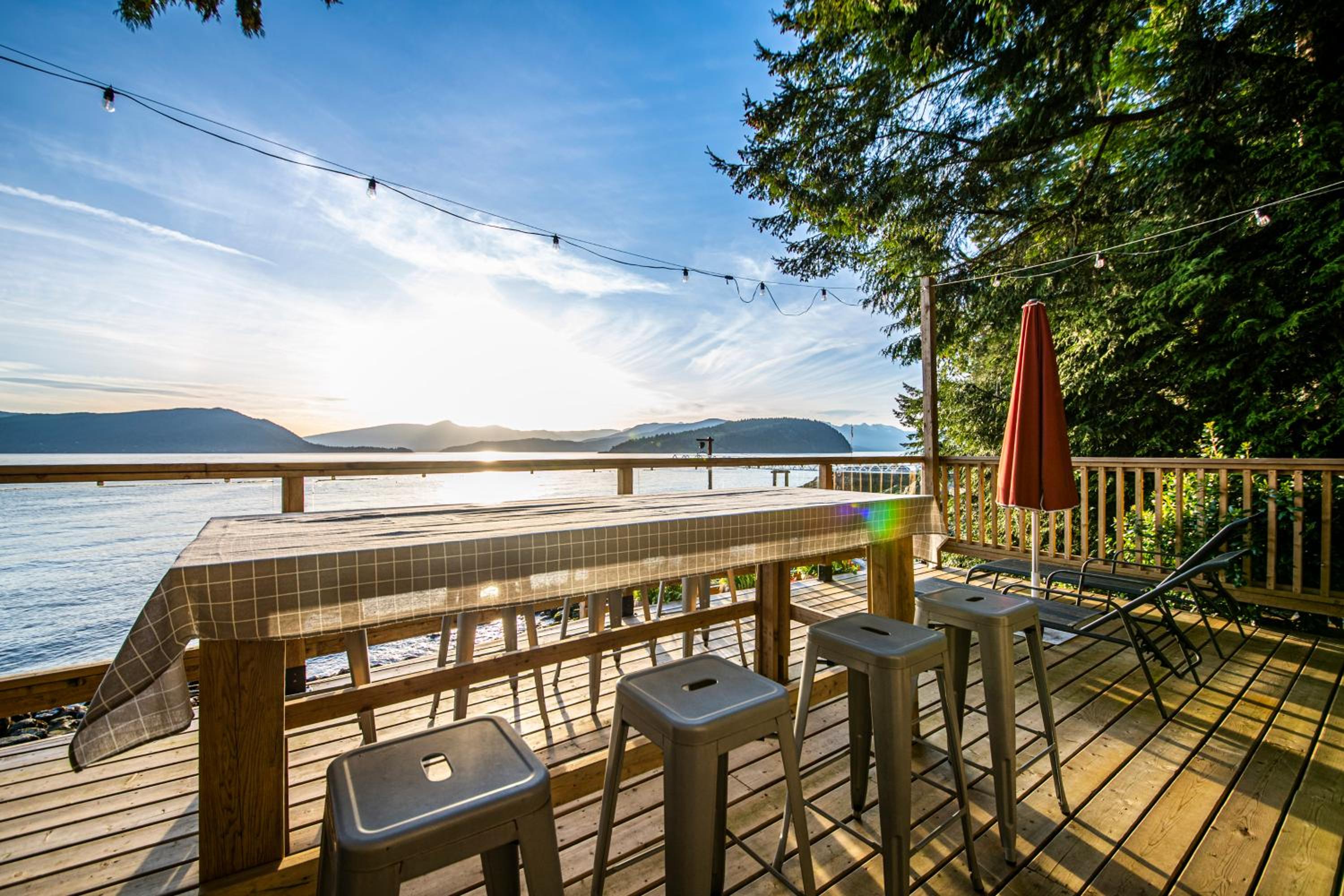SALT COTTAGE Waterfront Guest House with Superb Views