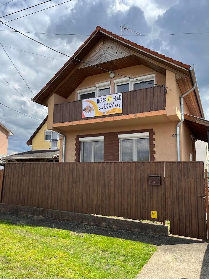 Hotel Haraplak - Image 1