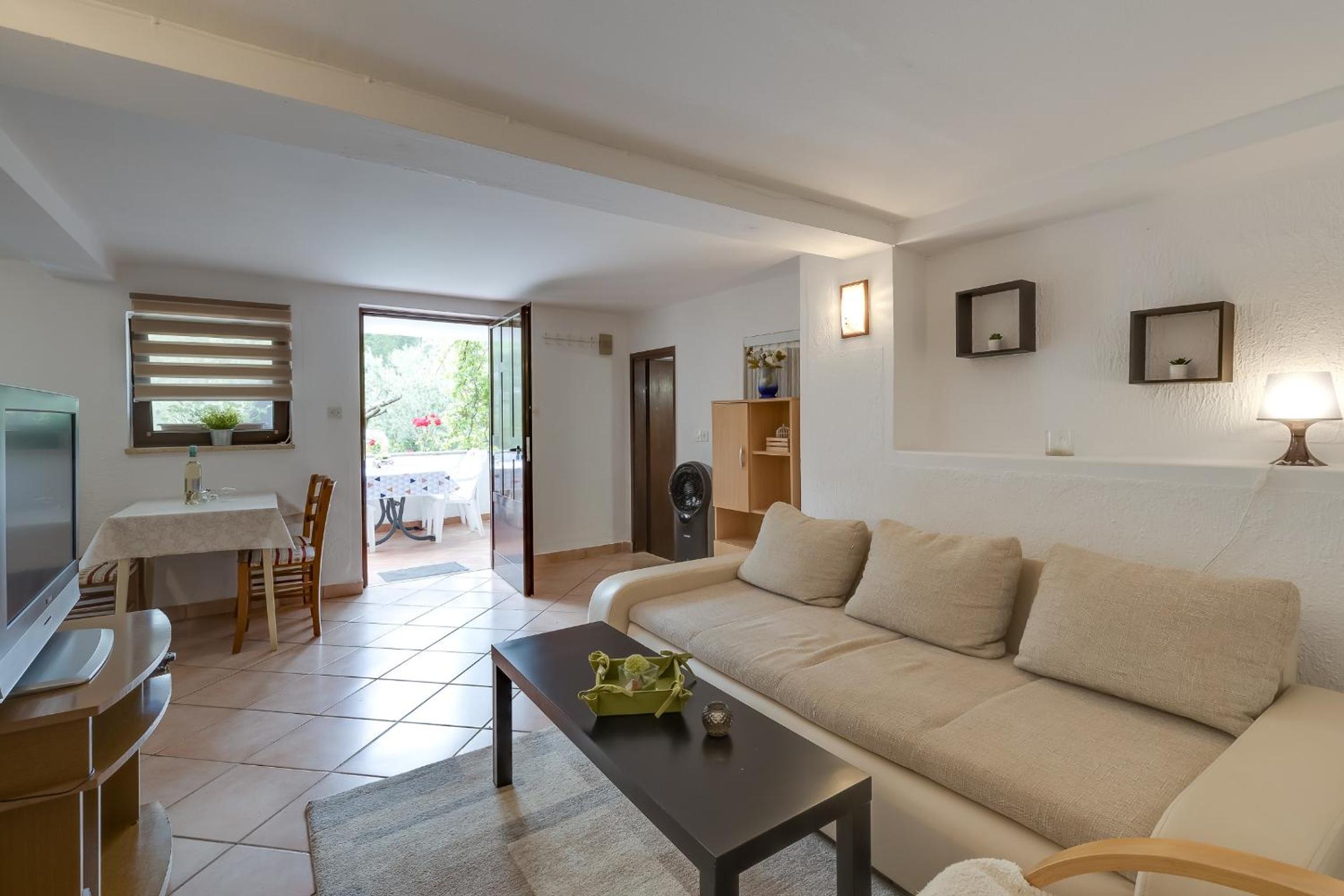 Apartments Dado - Property Image 6