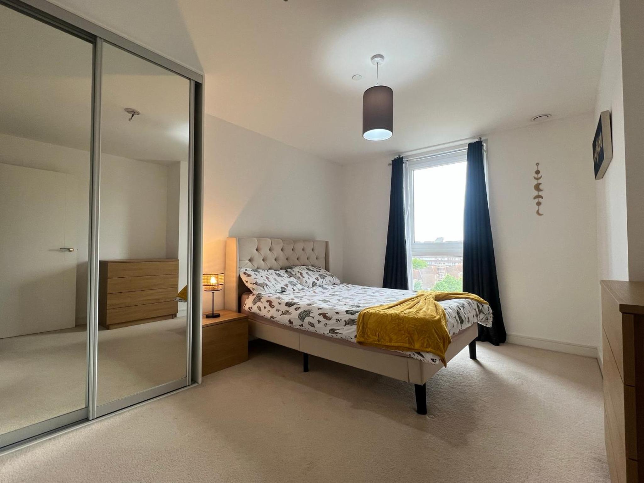 Modern 2BR 2BA Apt wParking Sleeps 6 Comfortably