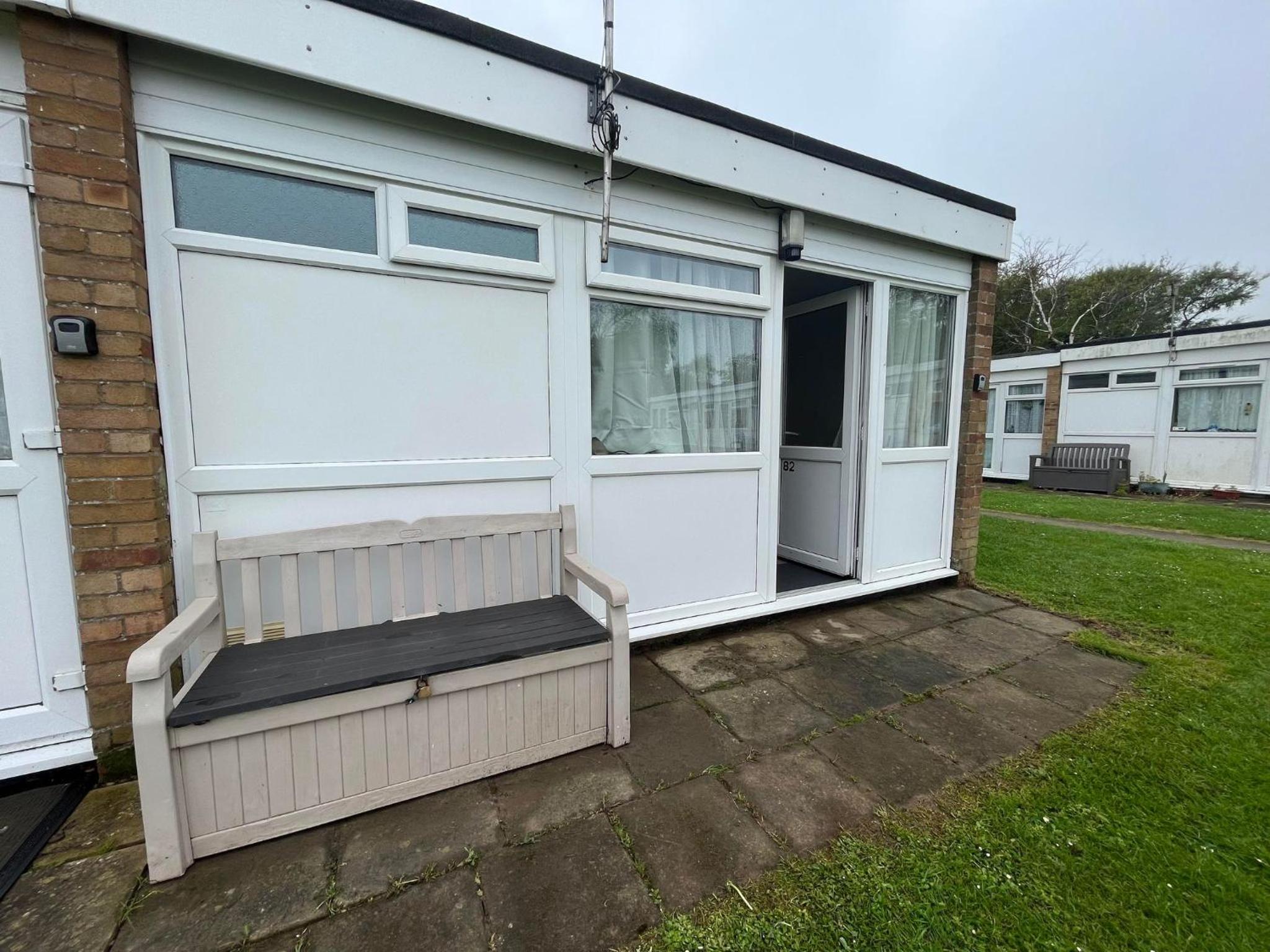82, Two bed Chalet on Belle Aire Holiday Park - sleeps 5, pet friendly, bed linen and towels included plus onsite entertainment available