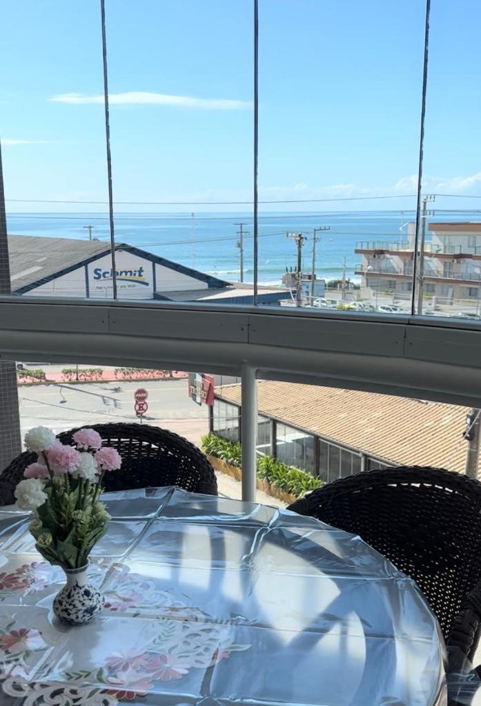 Belíssimo Apartamento com Vista para o mar
