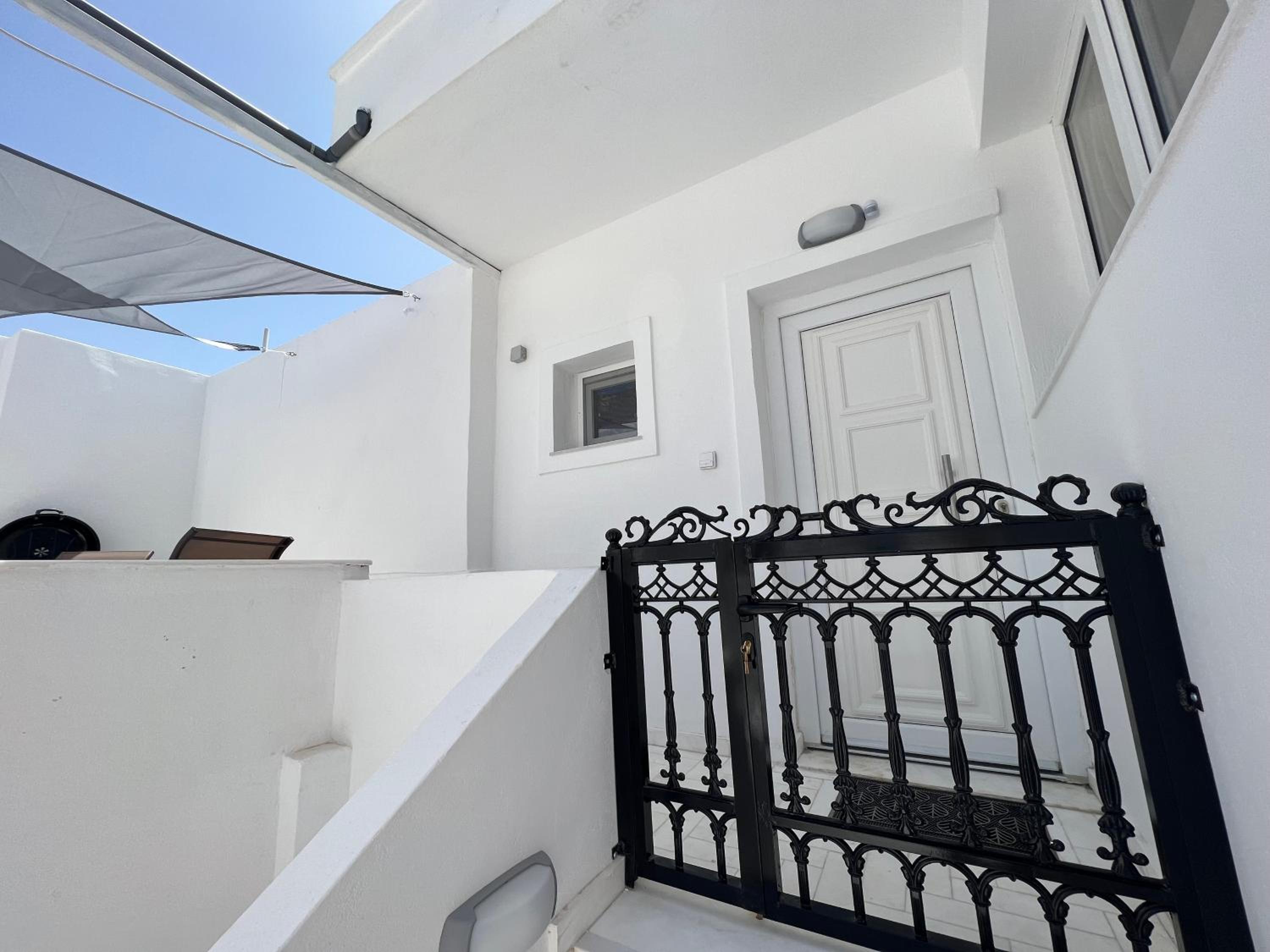 3 Bedroom House included car rental-Heated Jacuzzi