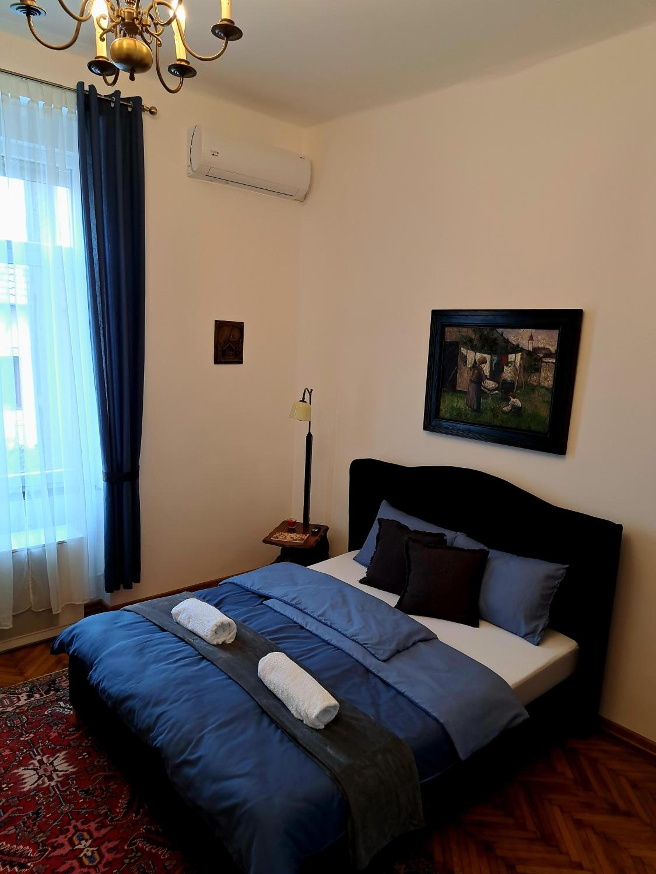 Photo 52