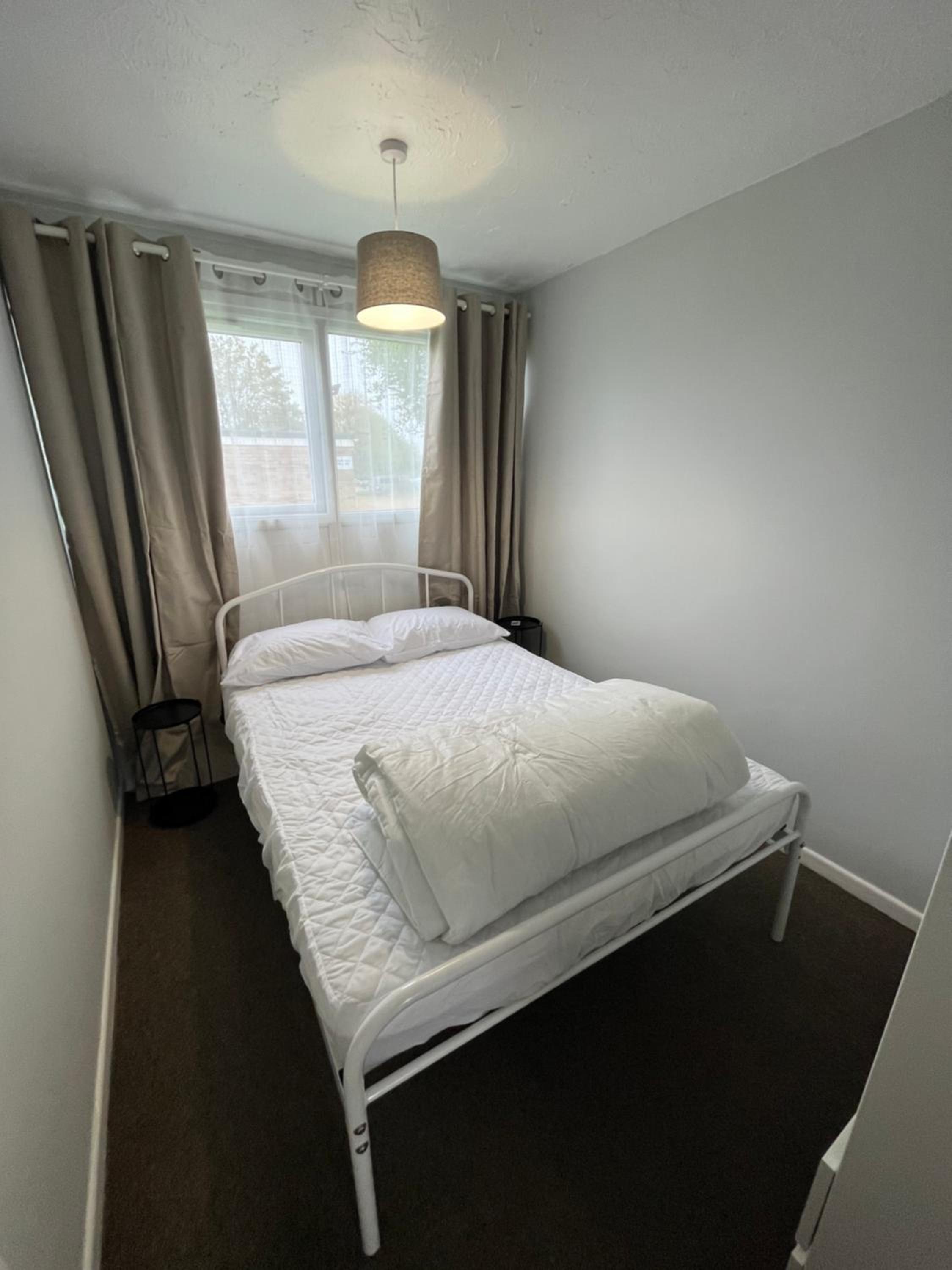 82, Two bed Chalet on Belle Aire Holiday Park - sleeps 5, pet friendly, bed linen and towels included plus onsite entertainment available