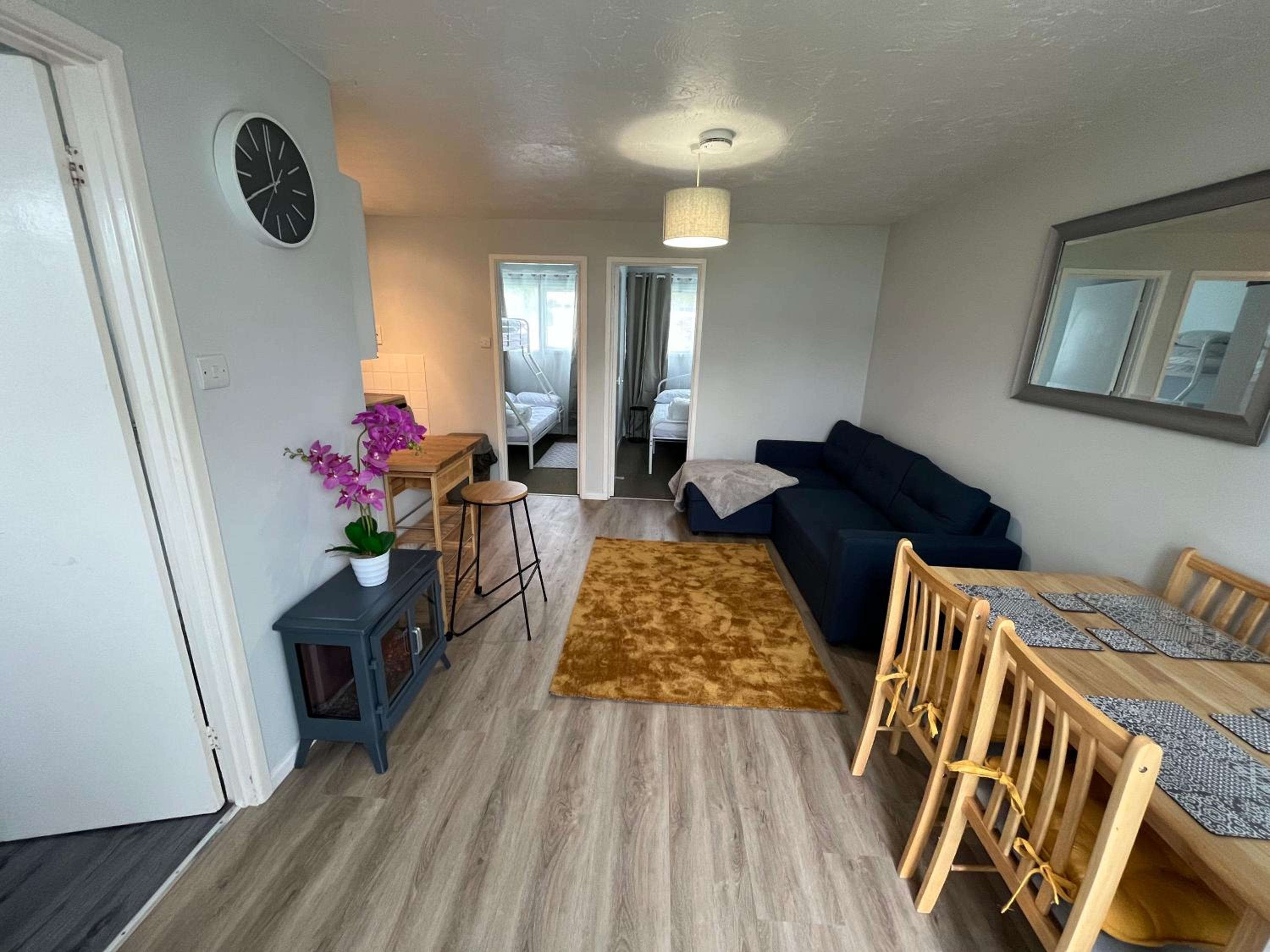 82, Two bed Chalet on Belle Aire Holiday Park - sleeps 5, pet friendly, bed linen and towels included plus onsite entertainment available