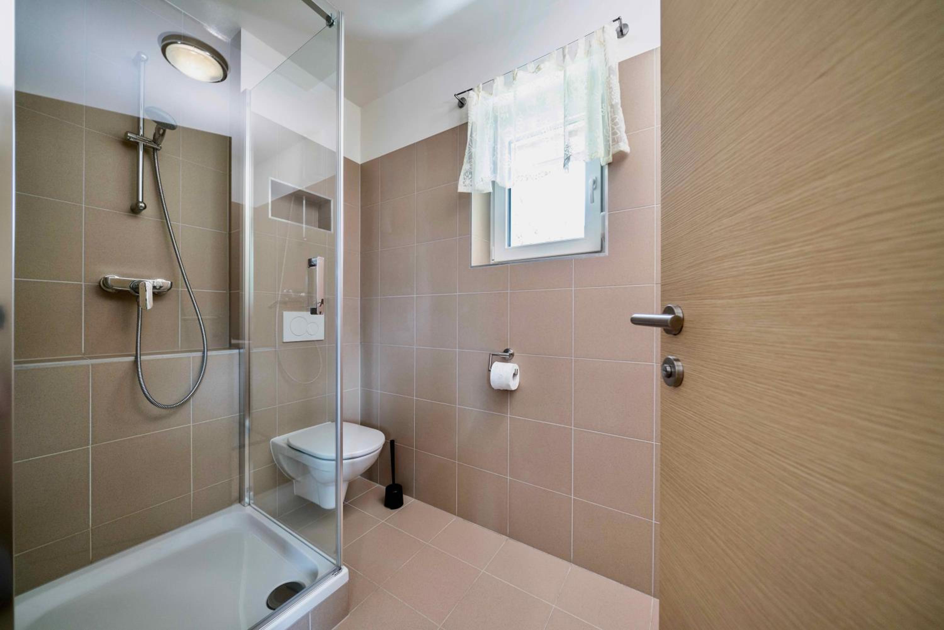 Ferienhaus3 in Seenähe, ideal für 2-6 Personen, voll ausgestattete 85m2 ,2 Bäder