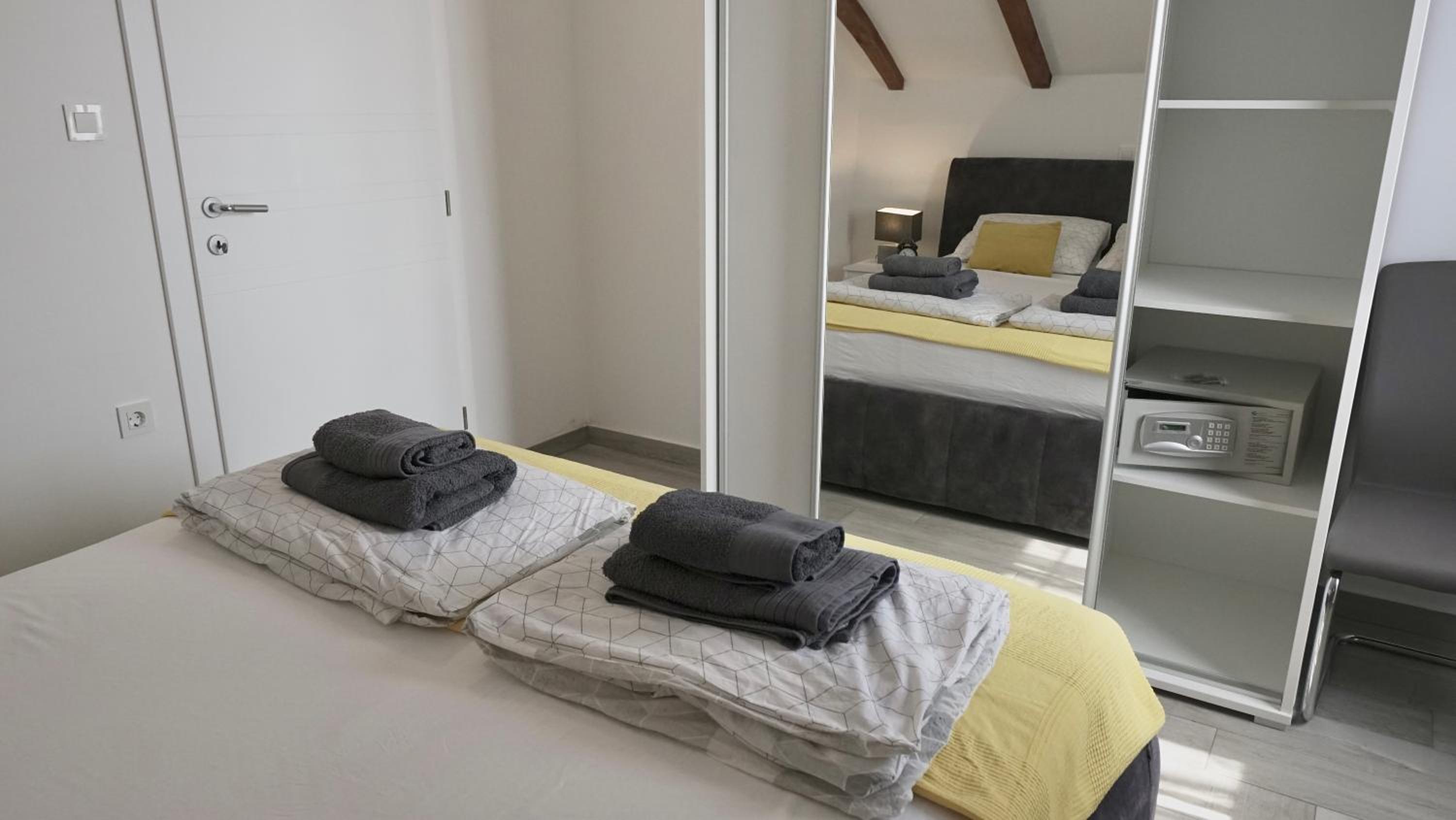 Apartments Bestak
