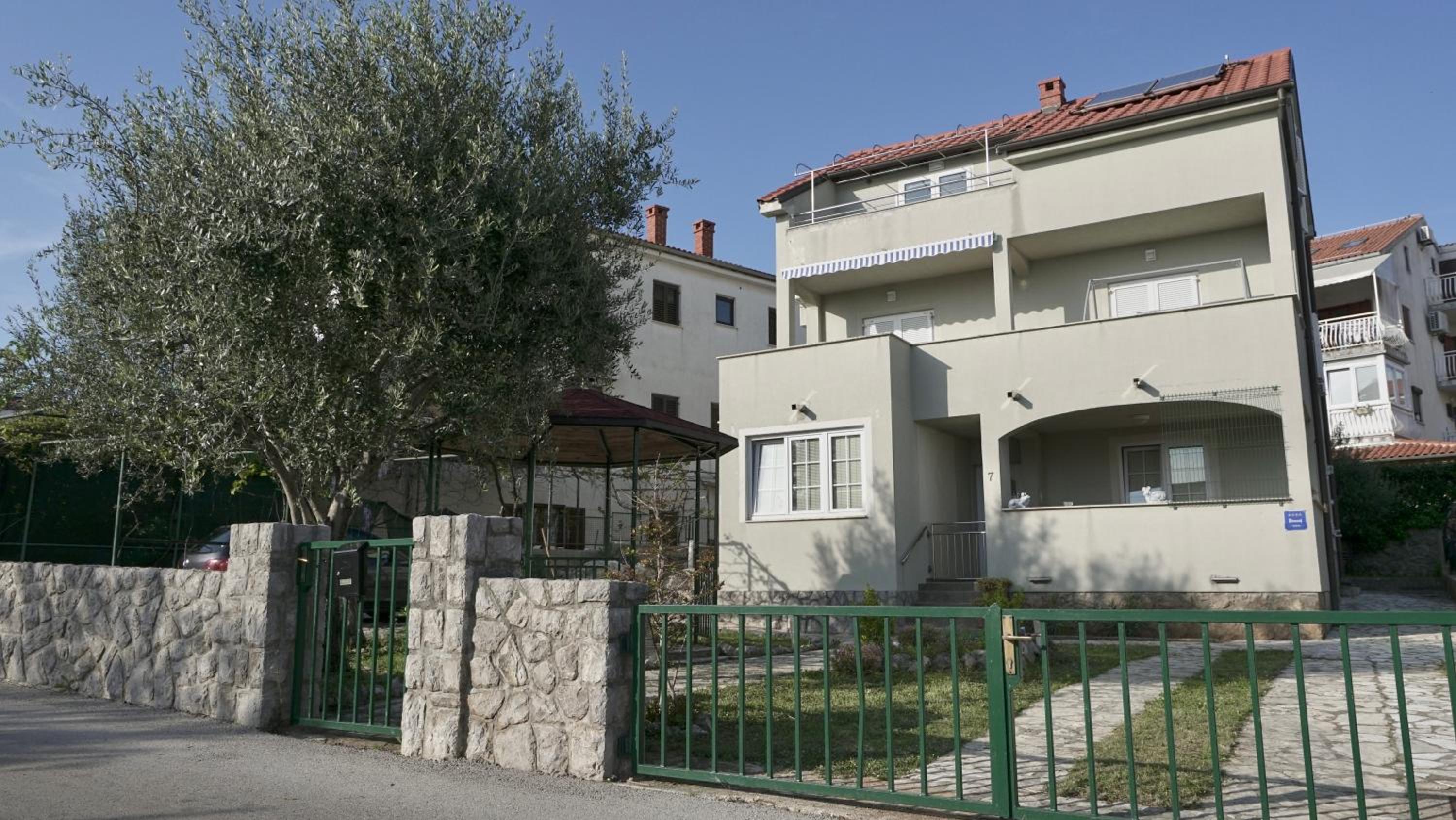 Apartments Bestak