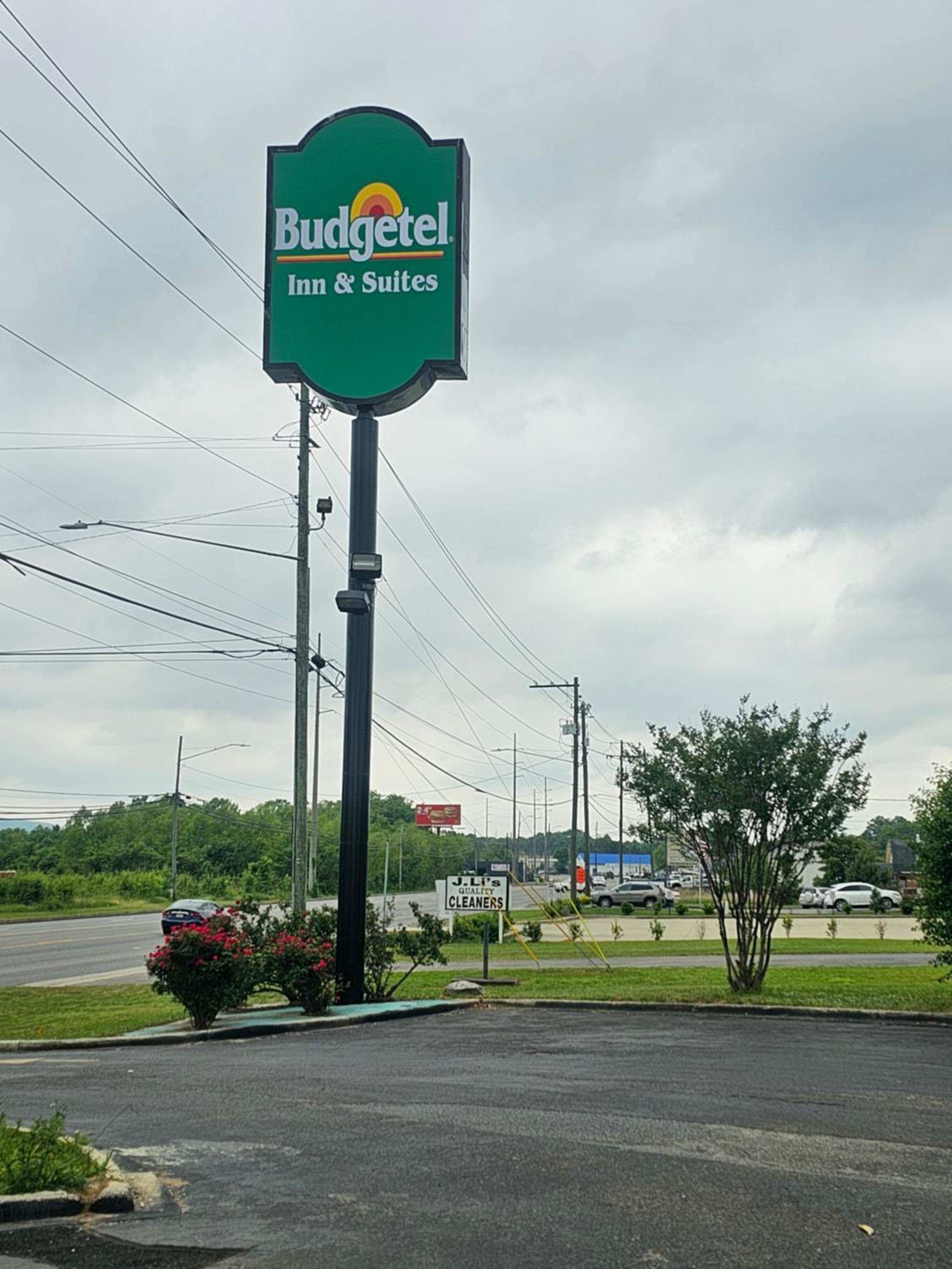 budgetel Inn  Suites - Property Image 10