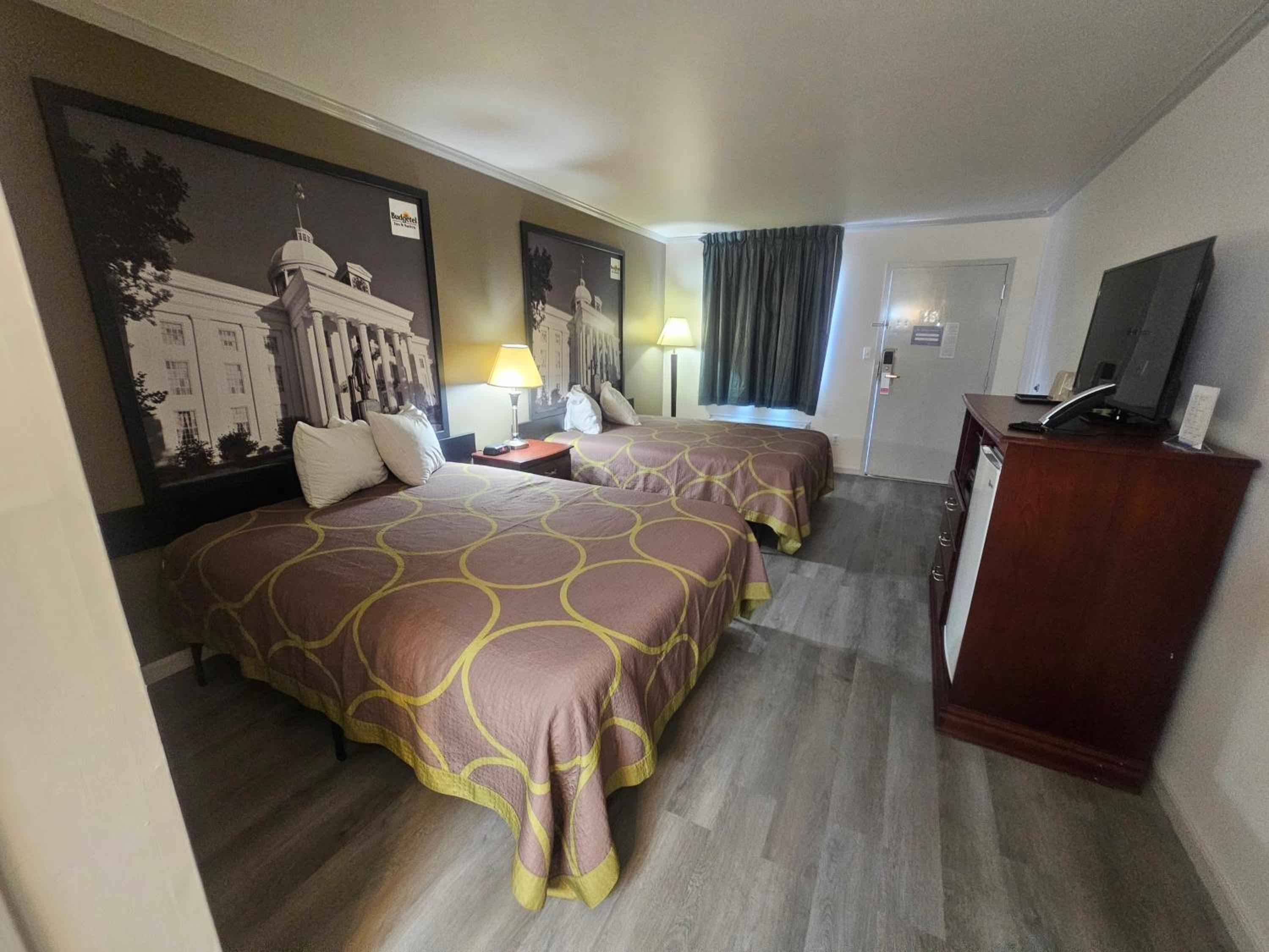budgetel Inn  Suites - Property Image 3