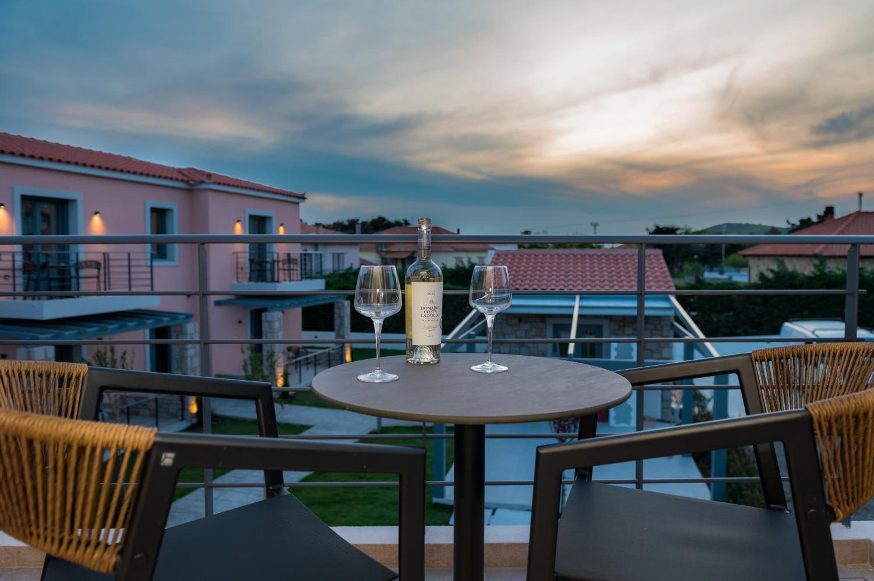 Nissos Apartments