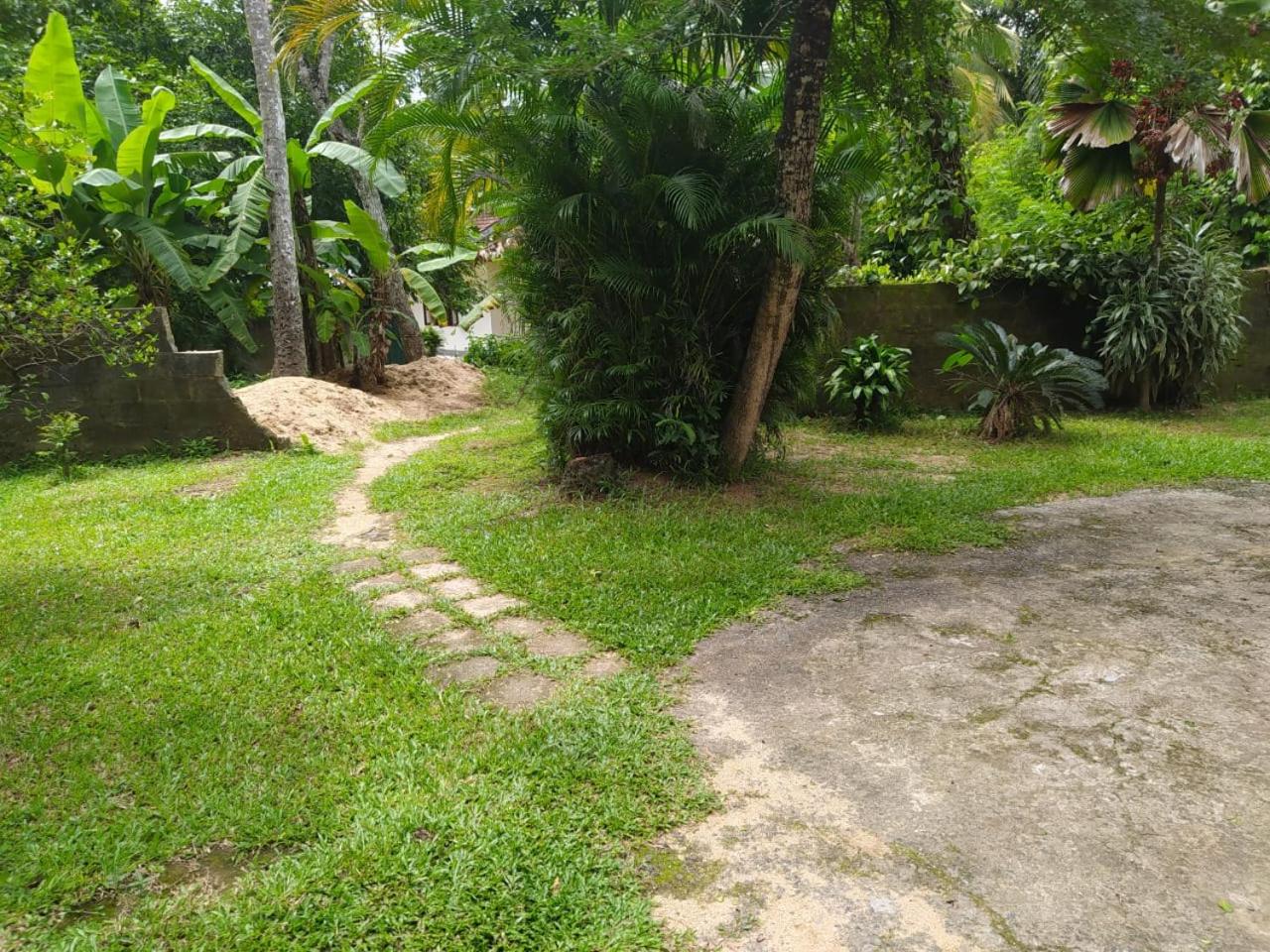 AMBALAMA HOSTEL