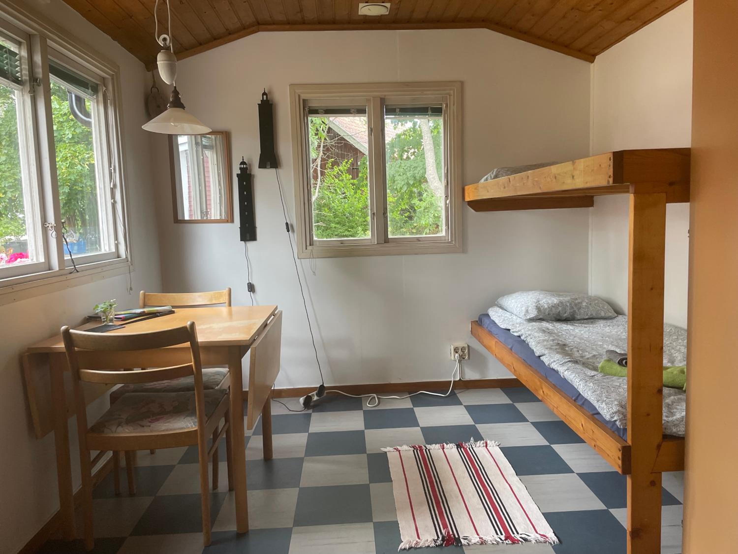 Morgonljus B&B-edith&julia-Self check-in view 3