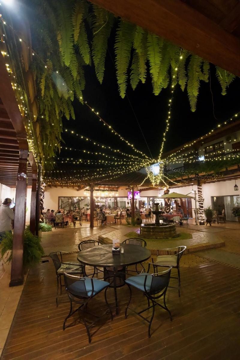 restaurant