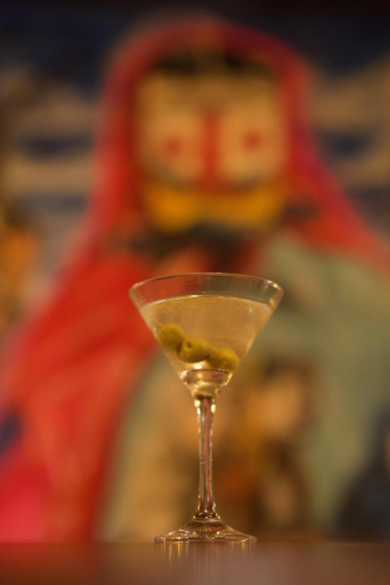 bar