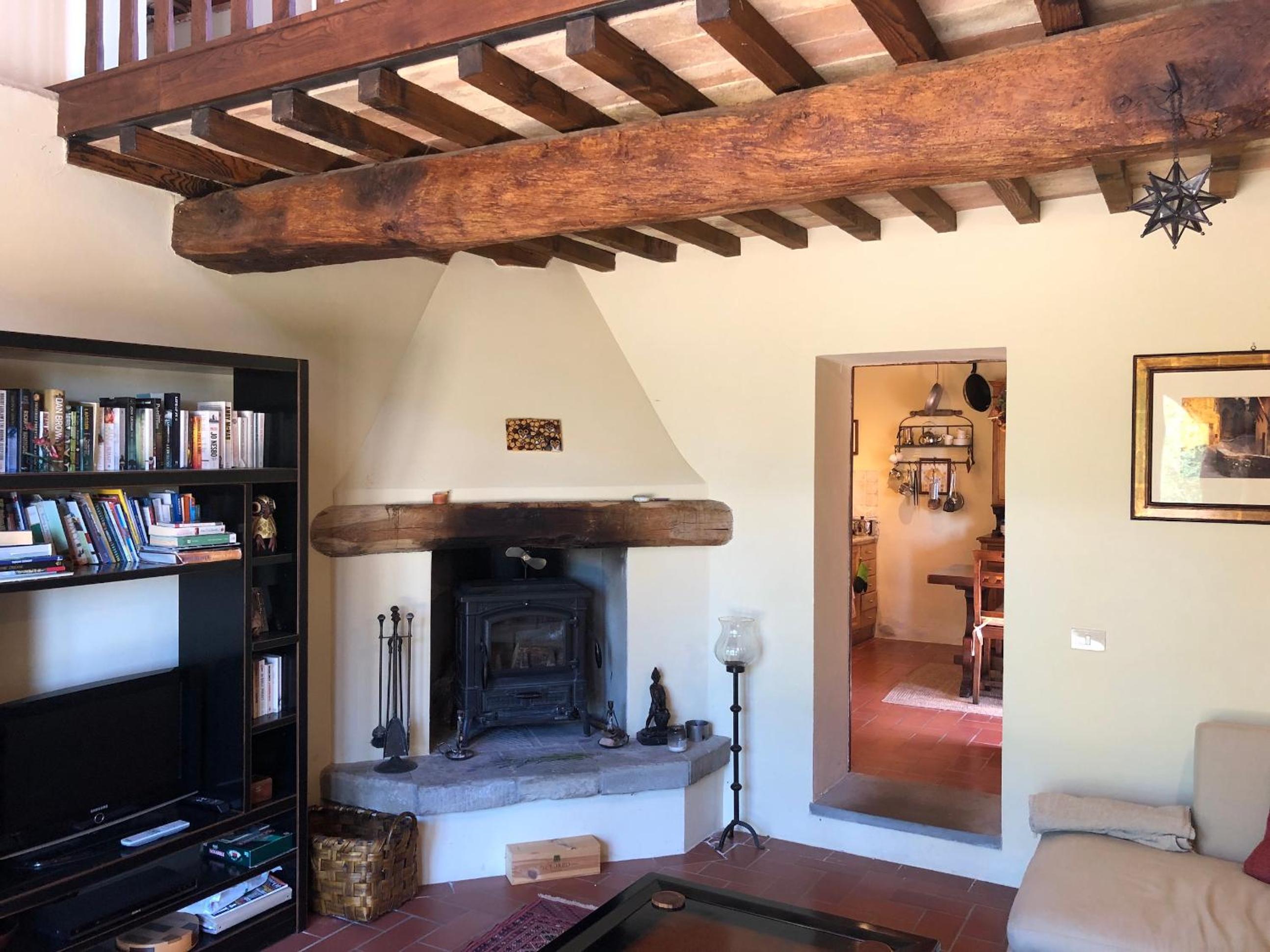 Stunning 2 bed house 5 mins from Anghiari view 5