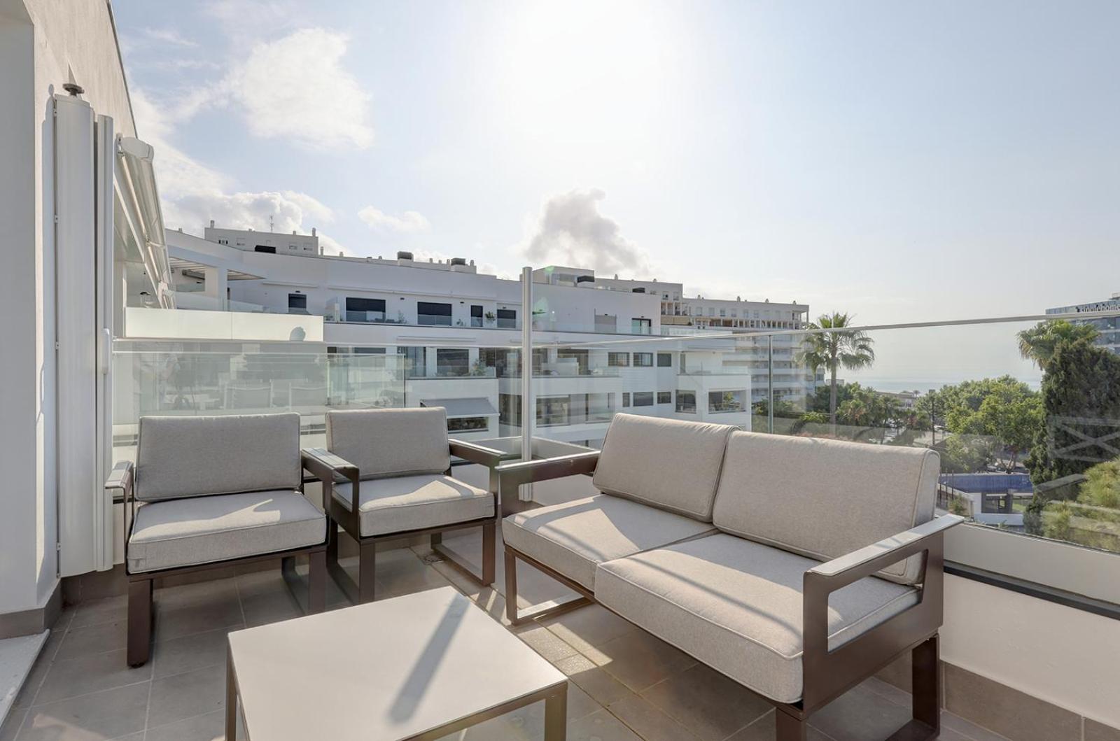 Brand new apartment with pool and SEA VIEW in Marbella view 5