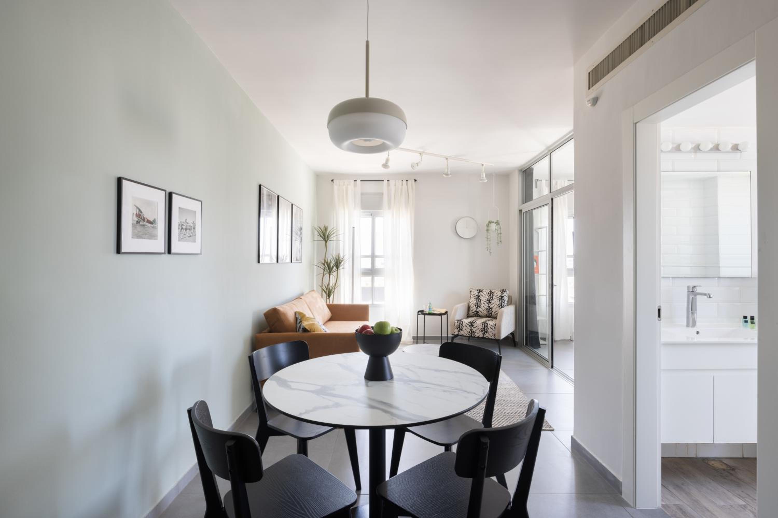 Bauhaus Boutique by TLV2RENT