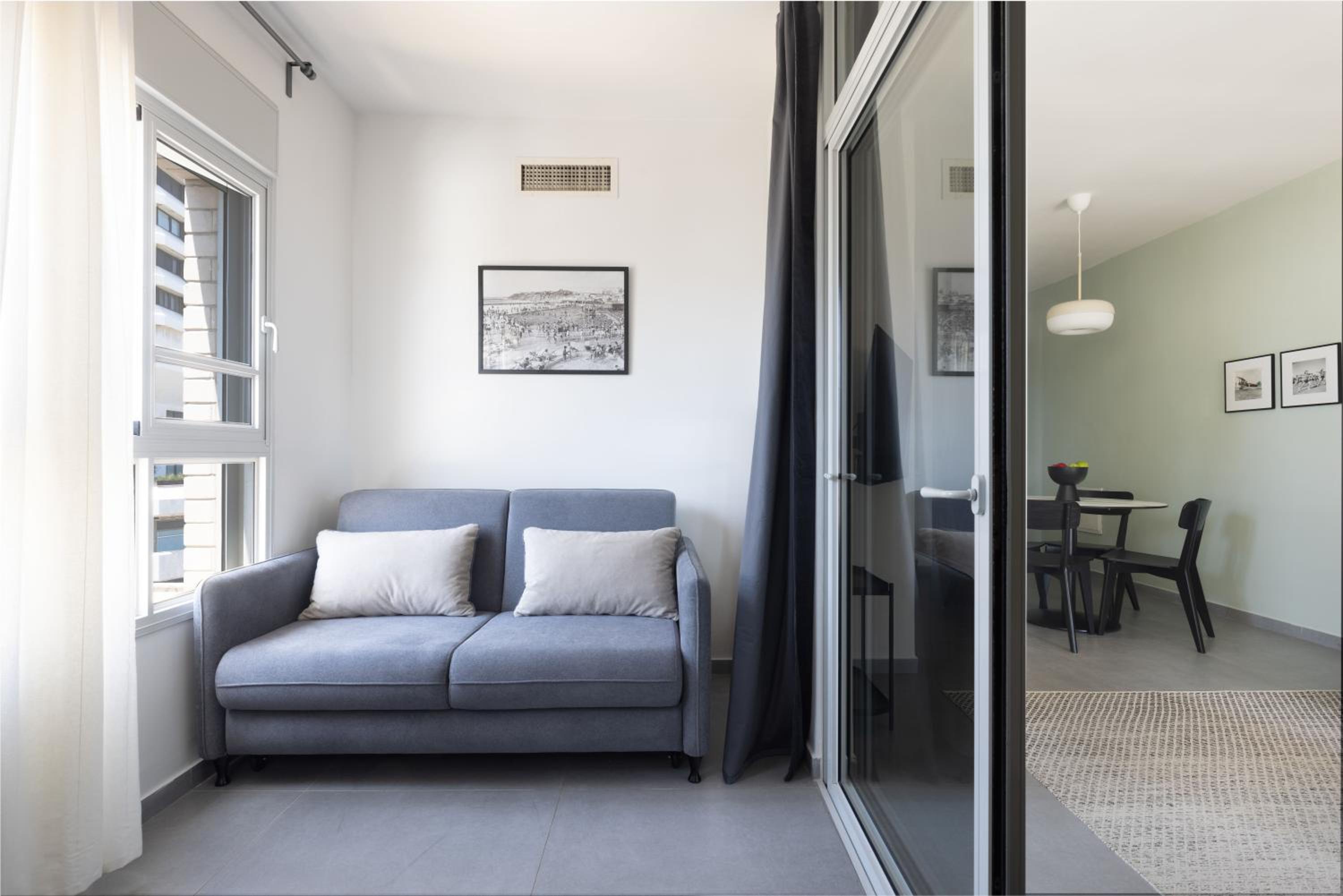 Bauhaus Boutique by TLV2RENT