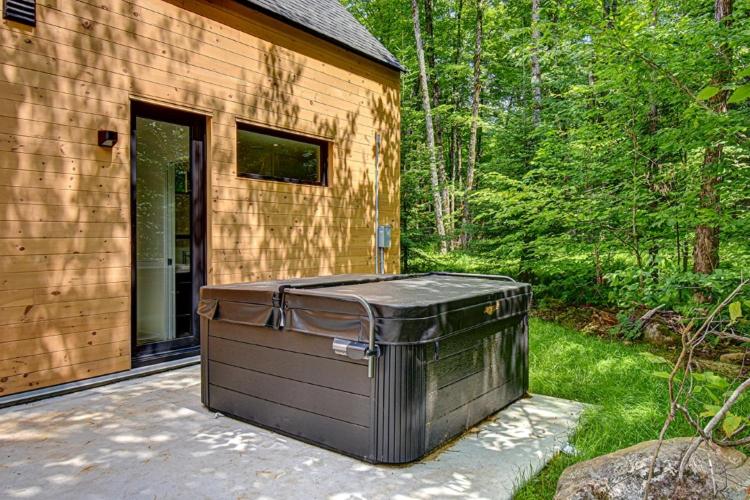 Nature's Paradis Chalets by Rcnt Chalets