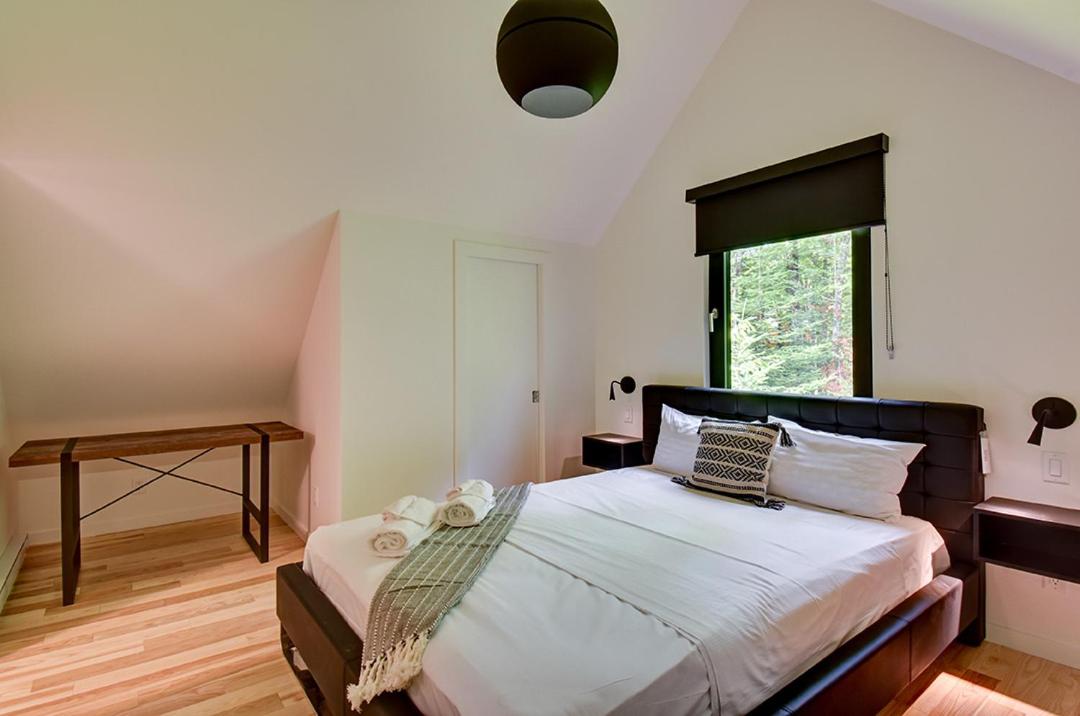 Nature's Paradis Chalets by Rcnt Chalets