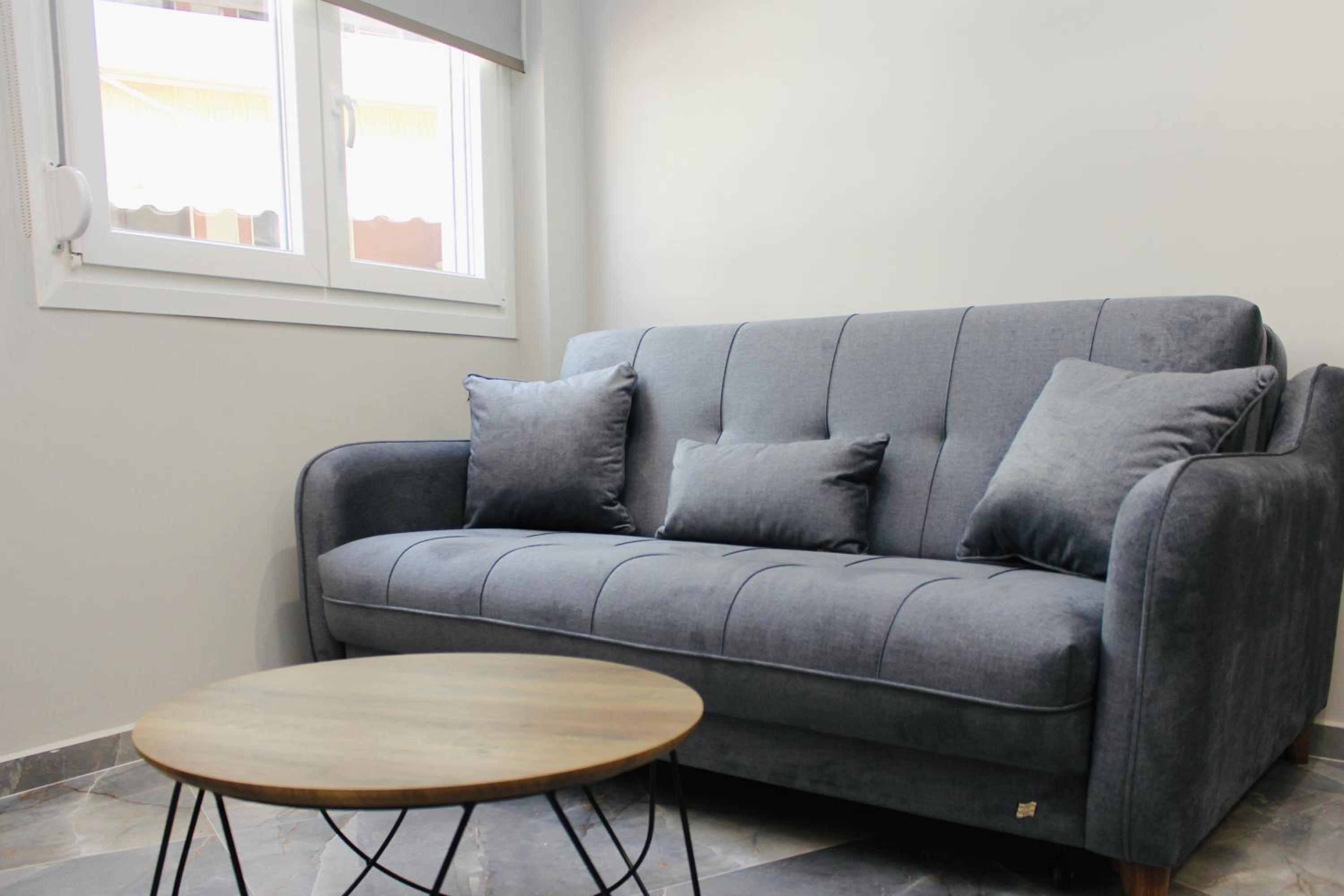 Hotel City Vibes - Image 1