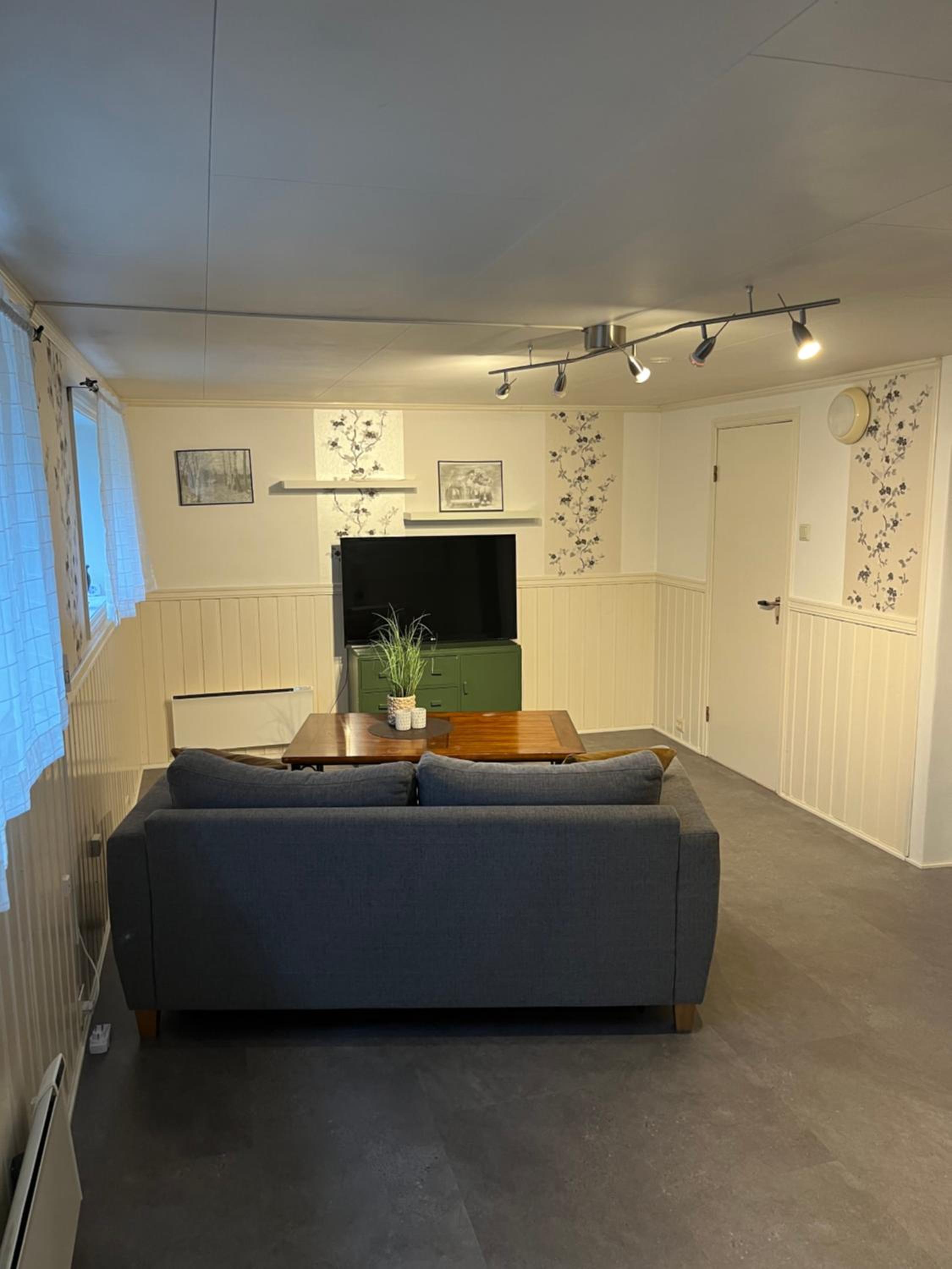 Hoda Apartment - Cozy central apartment with free parking view 3