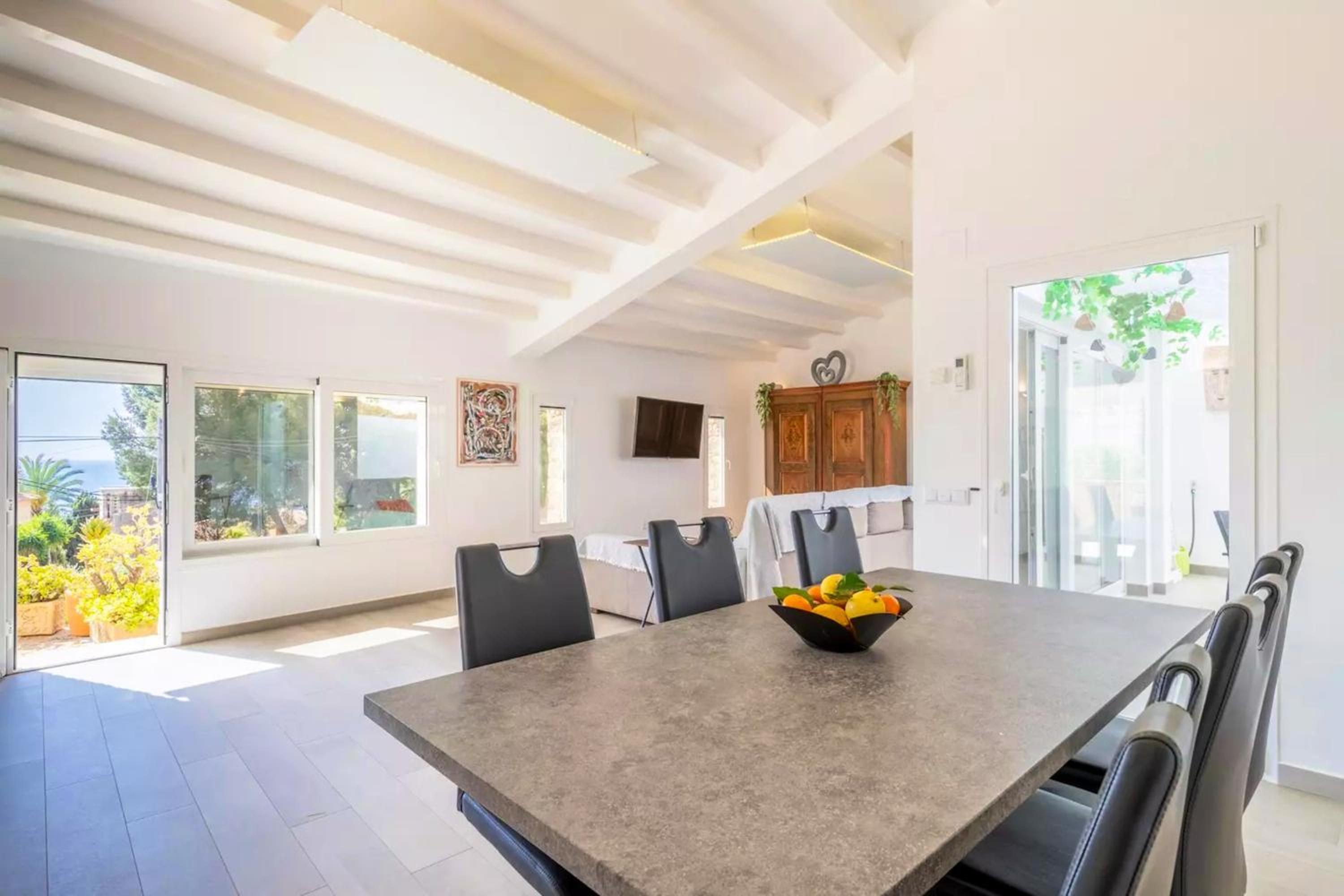 Mediterranean villa in Calpe with private pool.