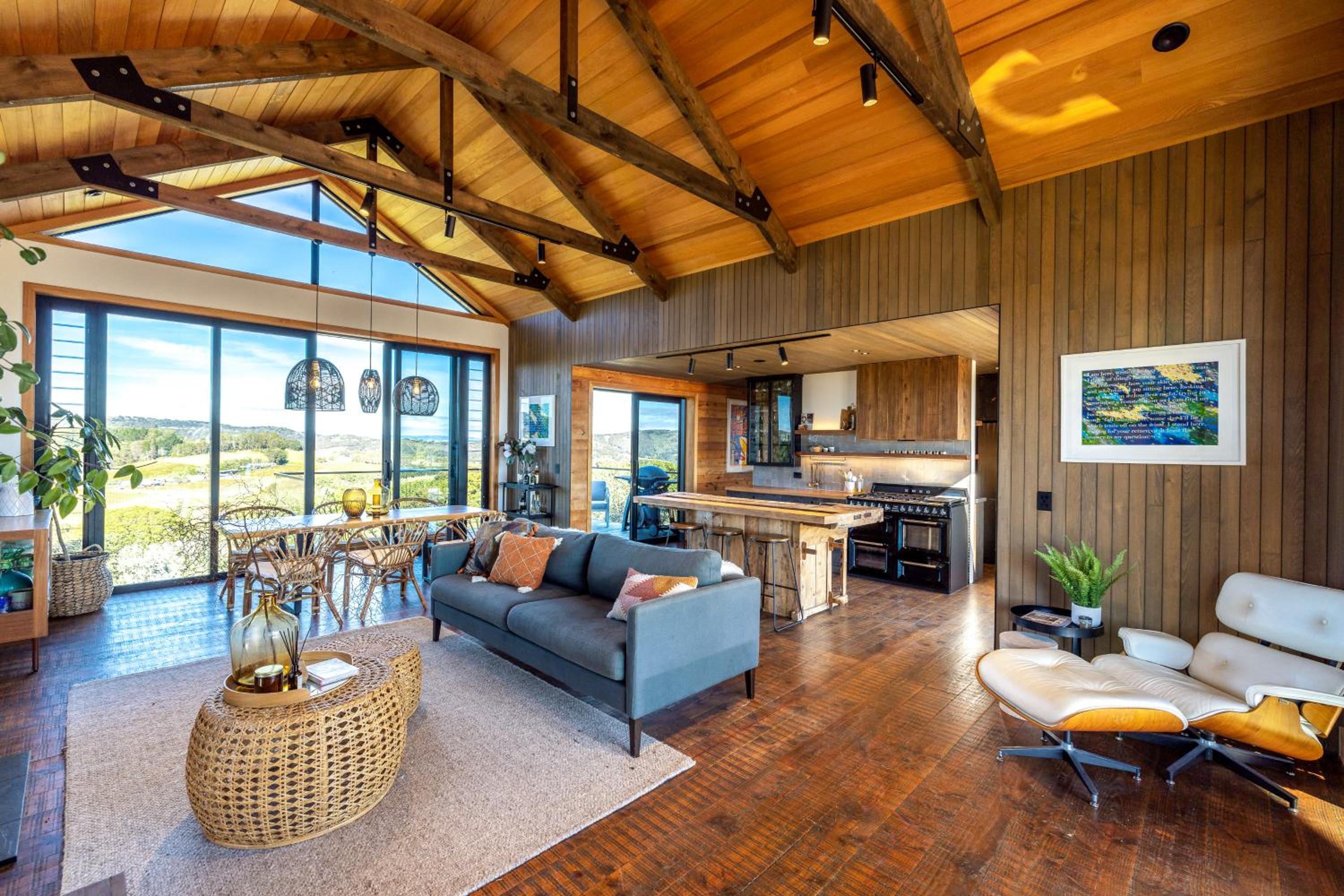 Obsidian View Lodge - Stay Waiheke view 5