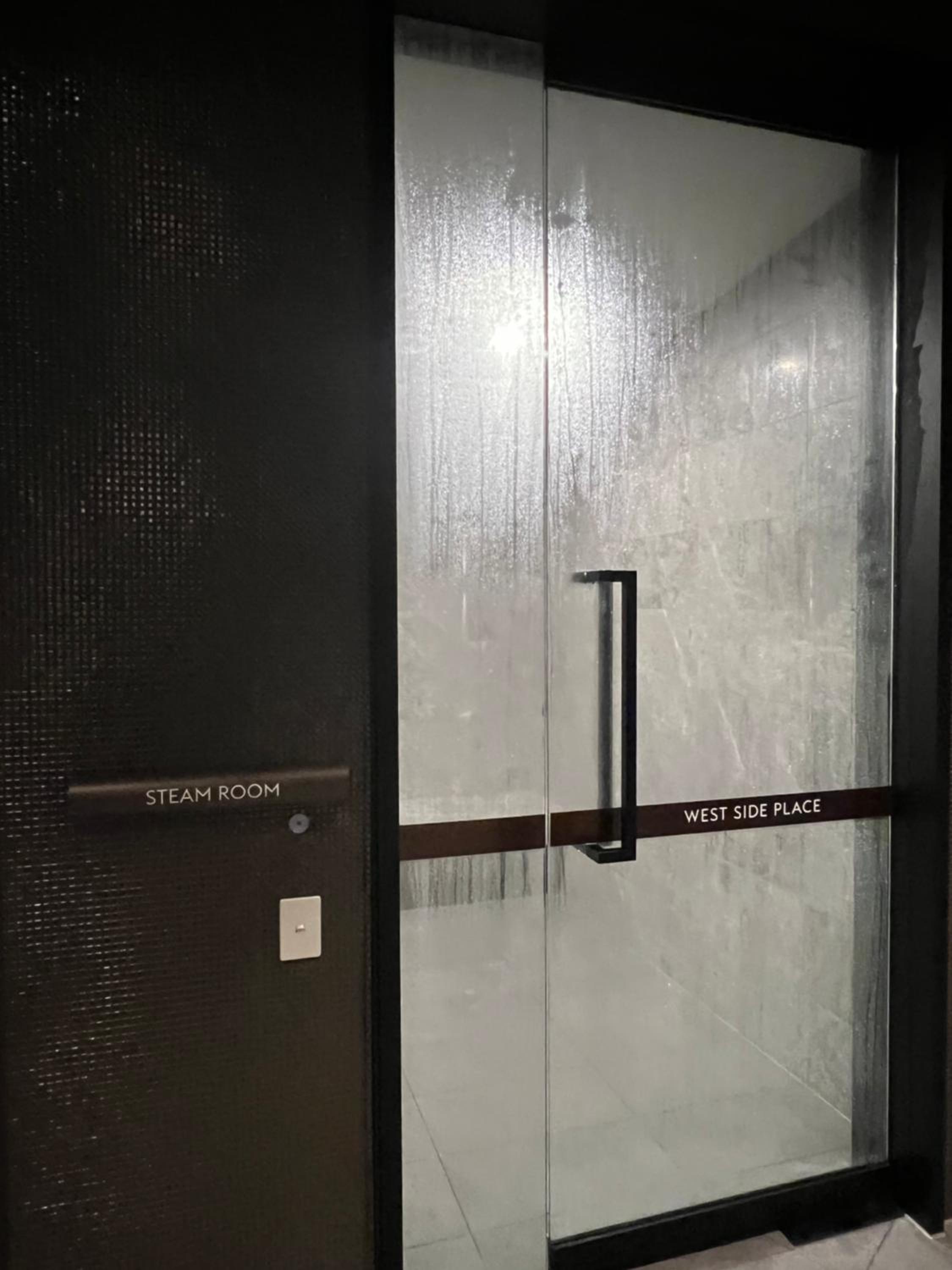 WSP 3B2B apartment in CBD with free parking