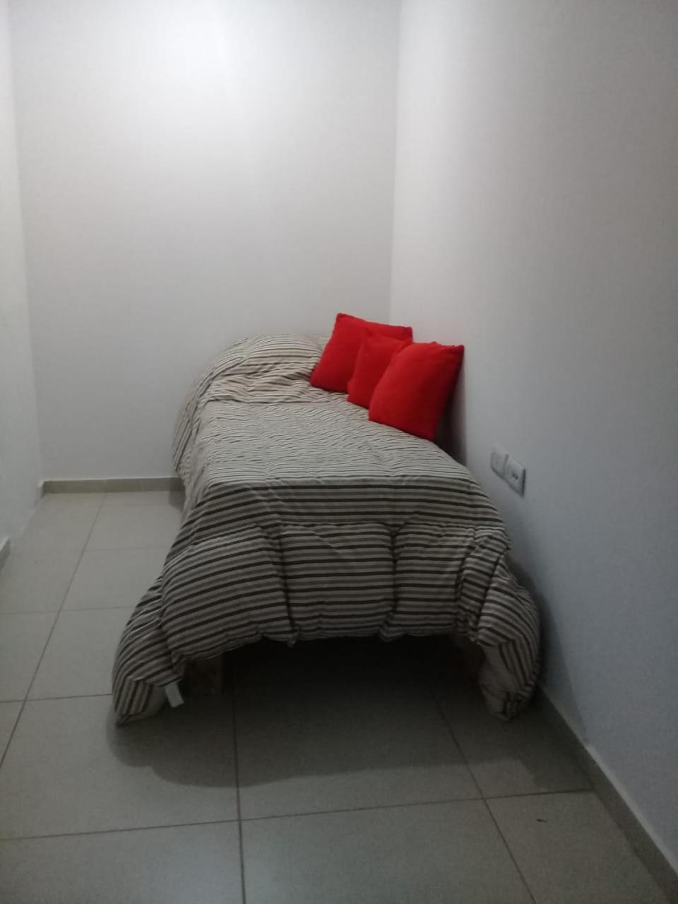 Apart Hostel habitación con baño privado