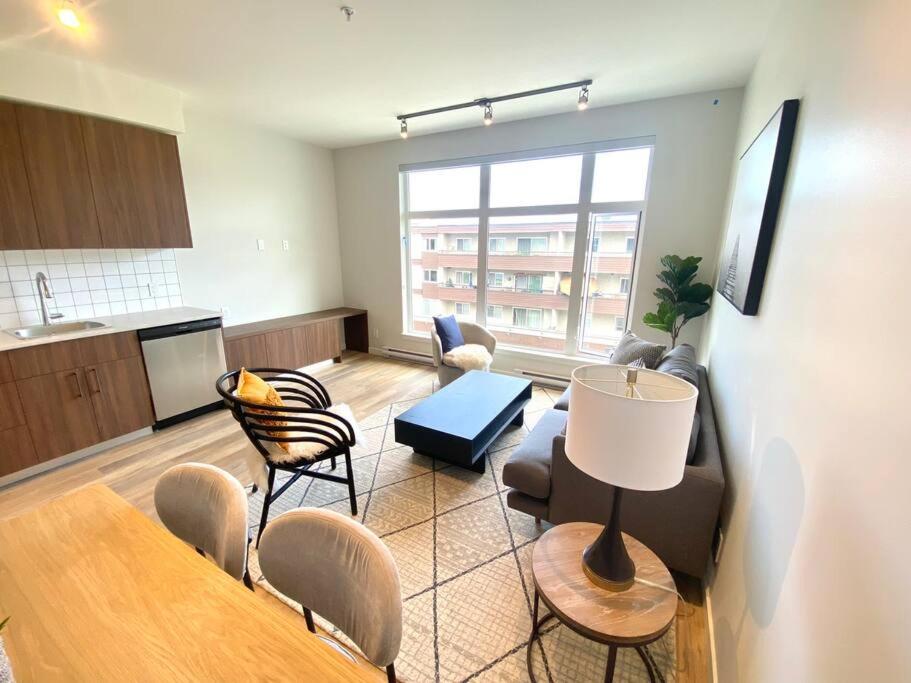 Lovely Brand New Suite