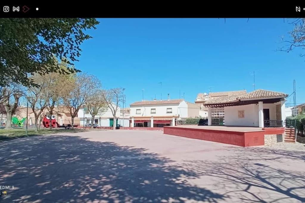 Agradable casa con zona de relax y aparcamiento