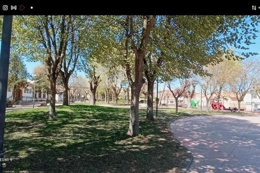 Agradable casa con zona de relax y aparcamiento