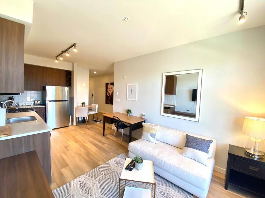 Lovely Brand New Condo