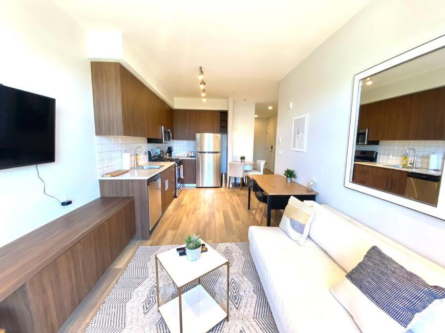 Lovely Brand New Condo