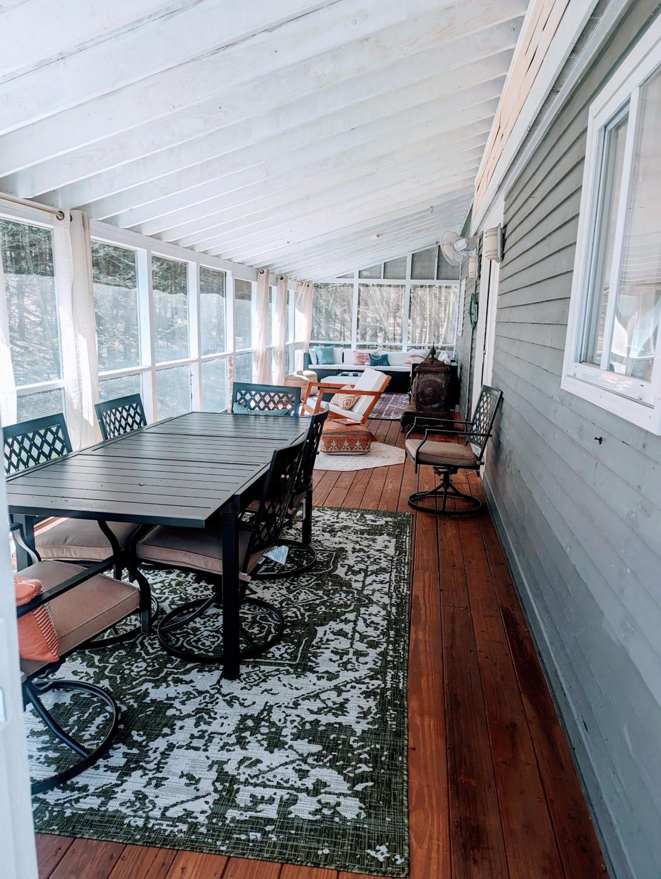 Spacious Pawtuckaway Getaway